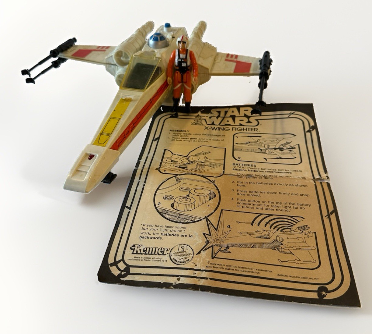 Vtg 1978 Kenner Star Wars X-Wing Fighter Complete 4 Cannons Luke Pilot Figure