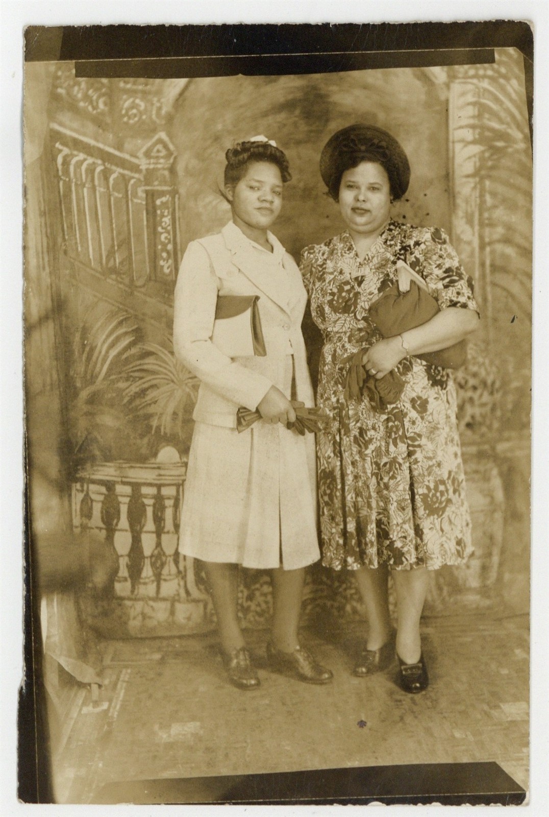 Beautiful African American Women 1920 Well Dressed Bags Gloves Sexy Photo Q9848 Beautiful African American Women 1920 Well Dressed Bags Gloves Sexy Photo Q9848