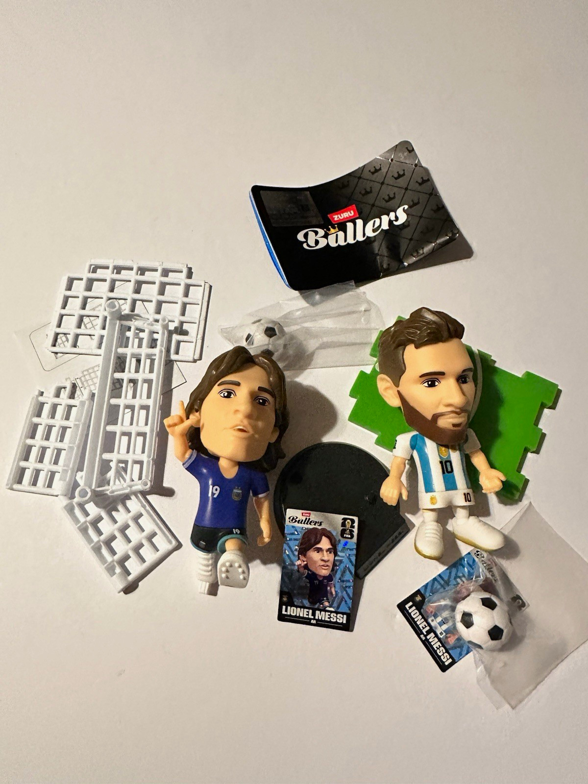 Lionel Messi ZURU FIFA World Cup Ballers w/ Accessories & Display Bases