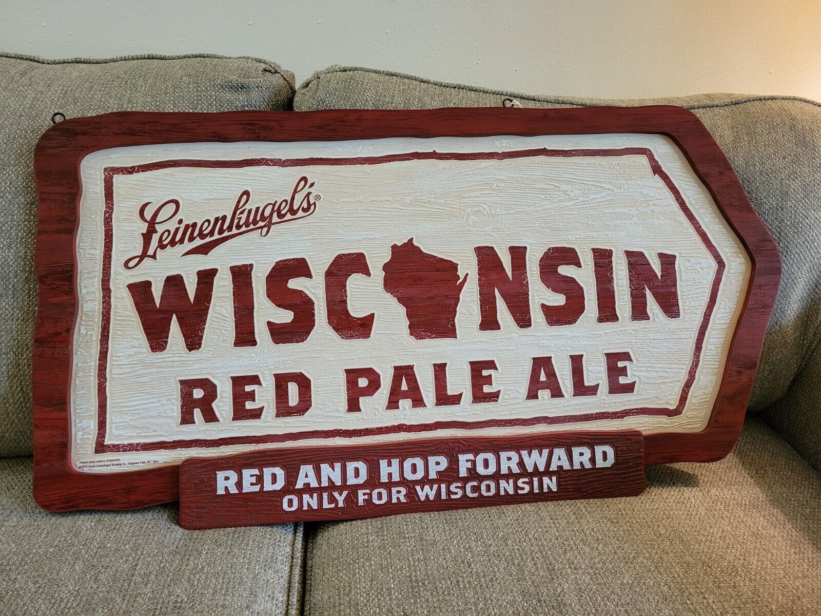 LEINENKUGEL'S WISCONSIN RED PALE ALE SIGN / BRAND NEW WOODEN SIGN
