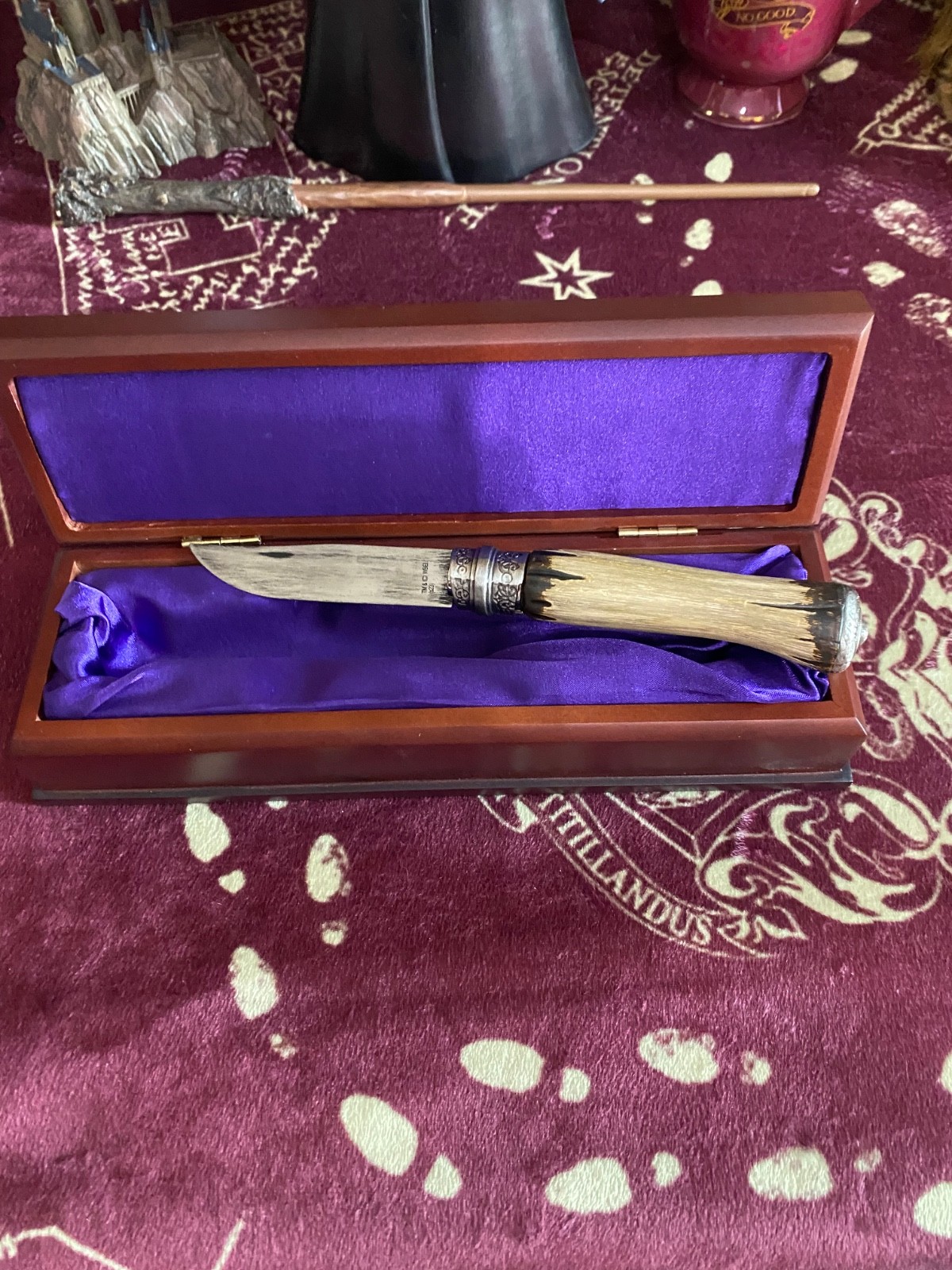 albus Dumbledore knife rare find noble collection