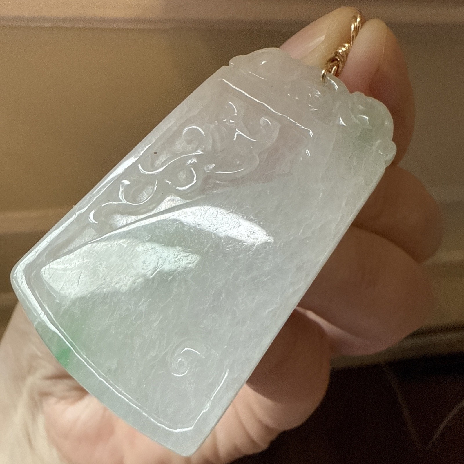 Certified Grade A Jadeite 天然緬甸翡翠 冰种飘绿古风福牌