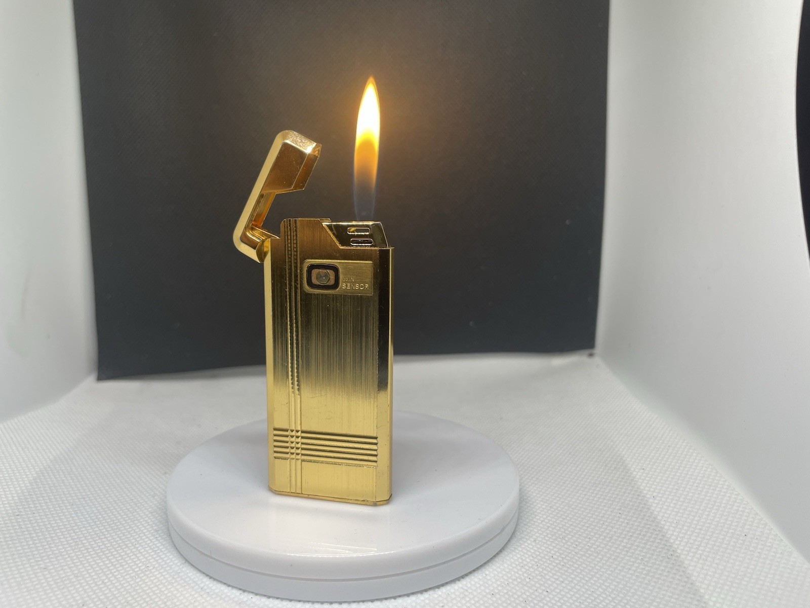 Vintage Working Win International Sensor Lighter 7100 Serviced Very Cool