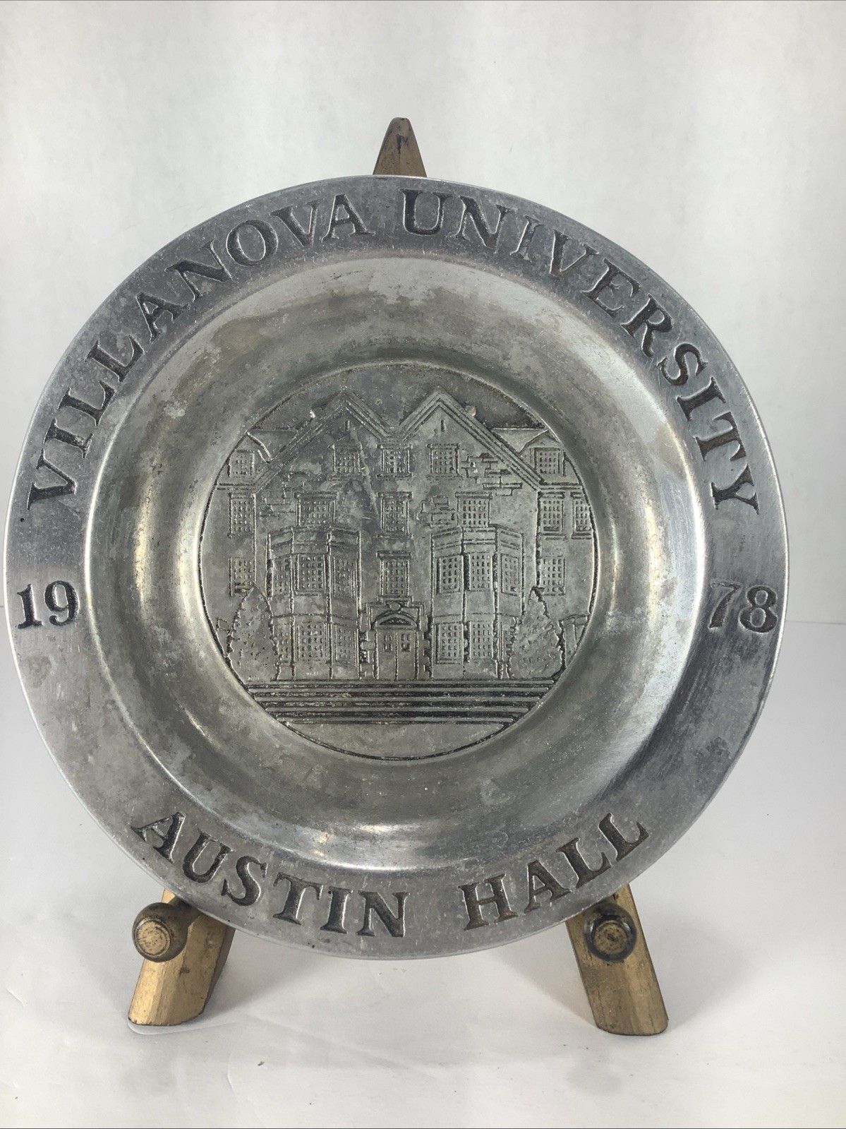 Villanova University “1978 Austin Hall” 6 Inch Pewter Plate Wilton-Columbia