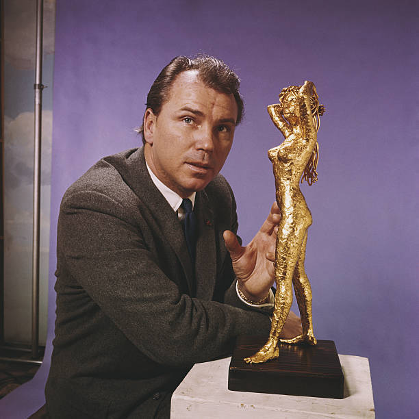 Hungarian Born Sculptor Baron Sepy Dobronyi With His 'La Bard 1960s Old Photo