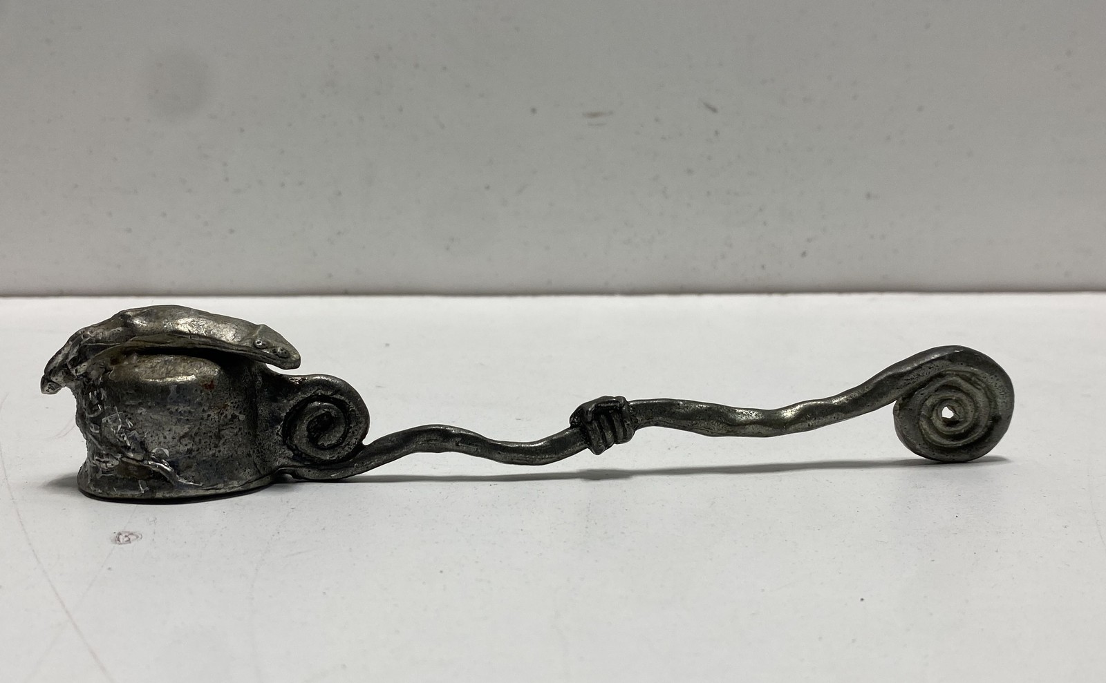 MMC Silver Tone Metal Candle Snuffer Figural Hand Wavy Handle Vintage Style