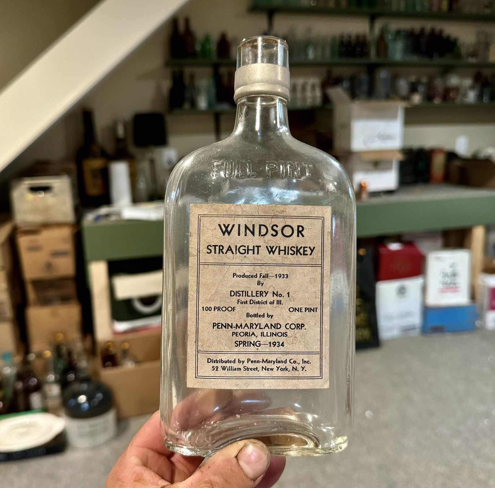 Windsor Straight Whiskey Penn Maryland Peoria IL NY Spring 1934 Labeled Bottle Windsor Straight Whiskey Penn Maryland Peoria IL NY Spring 1934 Labeled Bottle