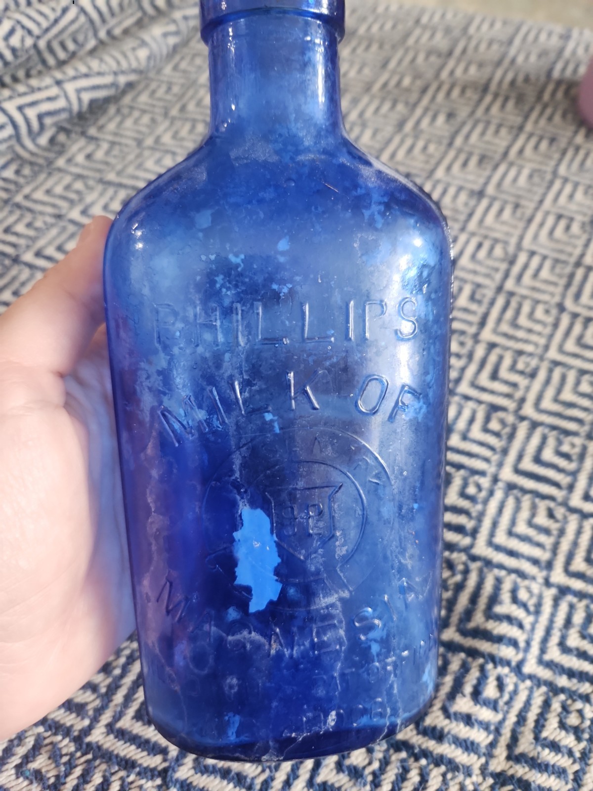 PHILLIPS MILK OF MAGNESIA PAT. 1906 PRETTY COBALT BLUE 6 3/4\