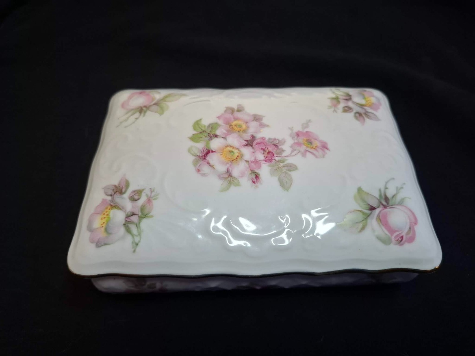 Schumann Arzberg Wild Rose Cigarette Box - Germany