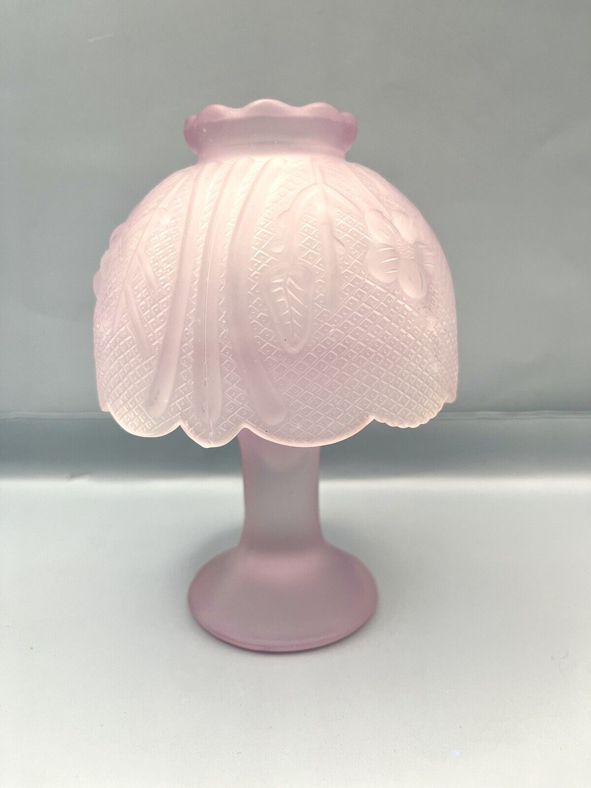 Vintage Westmoreland Pink Satin Glass Fairy Lamp Pedestal 5.5\