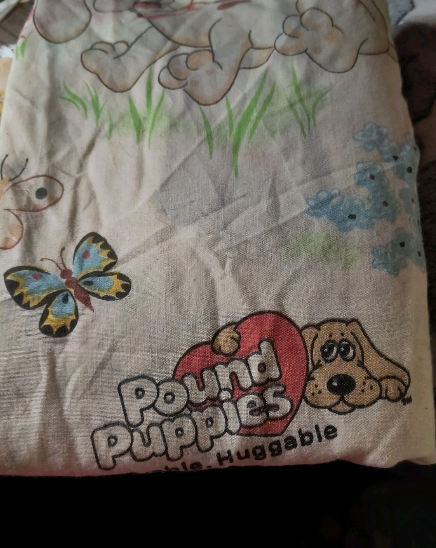 Vintage 1985 POUND PUPPIES TWIN SHEET-Good