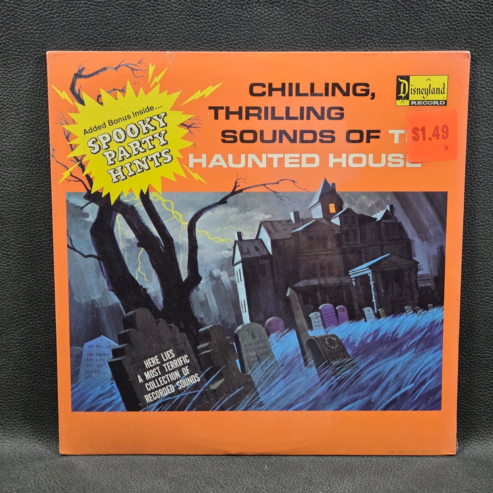 NOS 1964 Disneyland 1257 Chilling Thrilling Sounds of the Haunted House Record