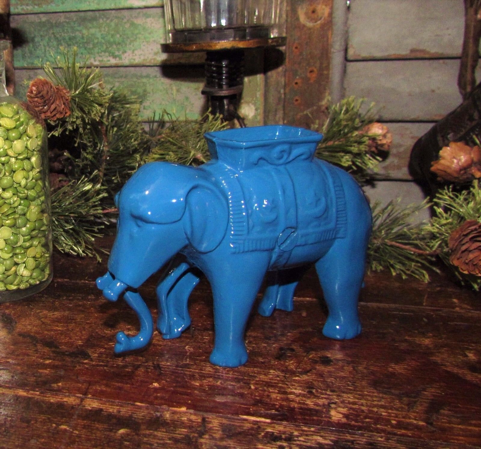 Antique Vtg Williams Cast Iron Circus Elephant w/ Howdah Bank Father Day Gift