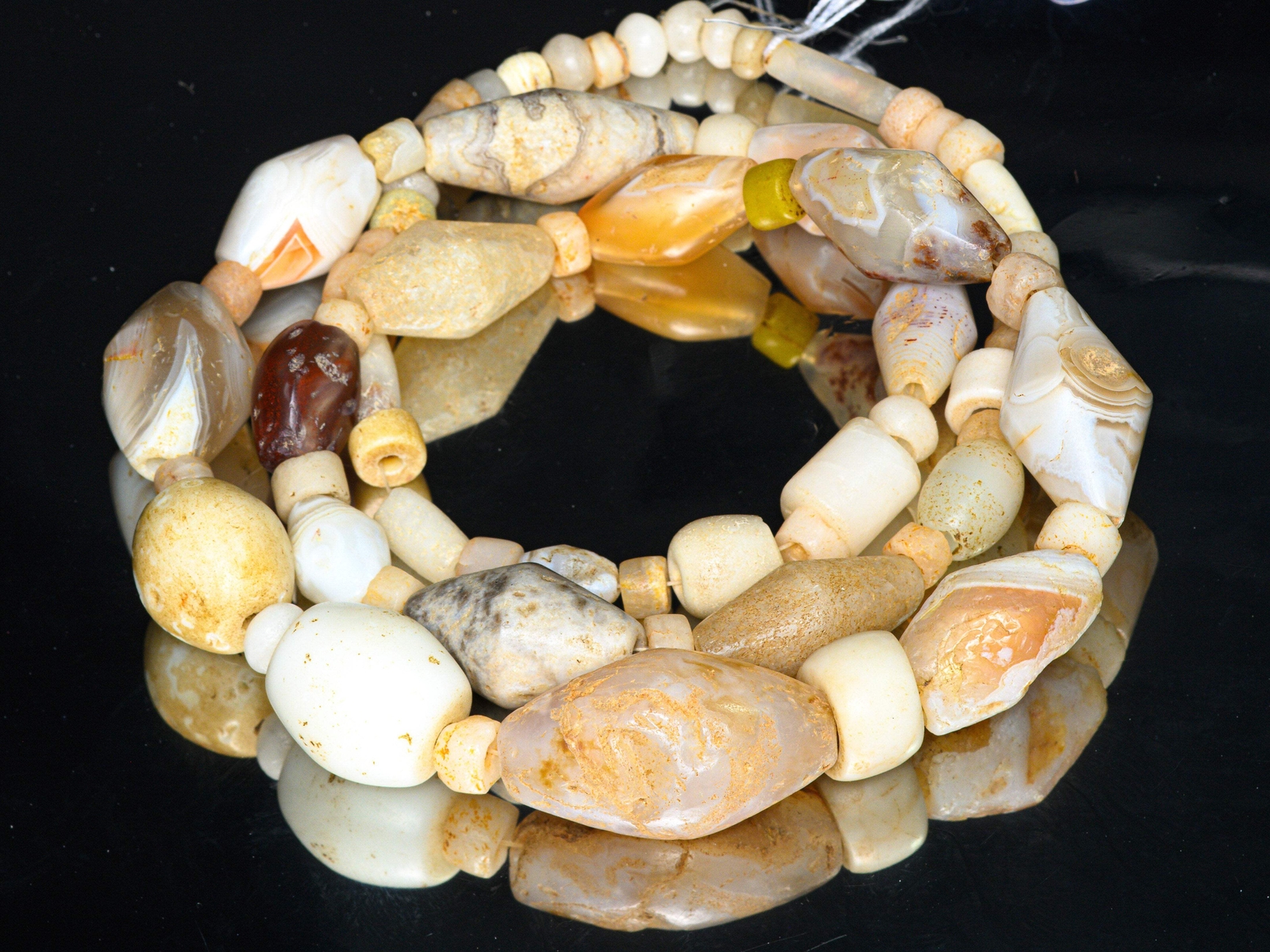 Ancient Excavated Agate Beads CRBM_10731