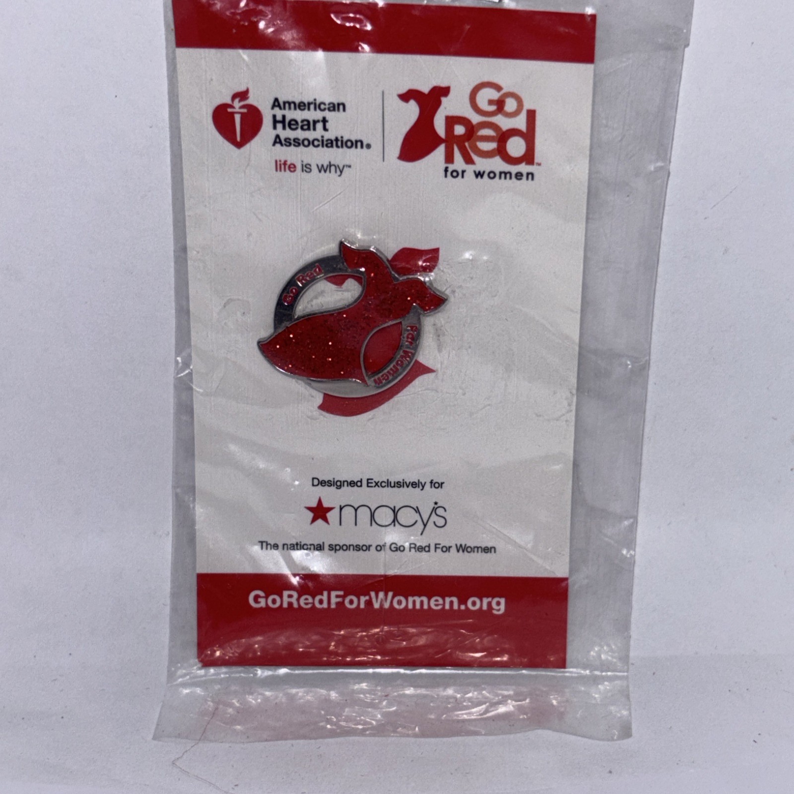 Go Red American Heart Assoc. Macy\'s New Lapel Hat Jacket Lanyard Pin New 2014