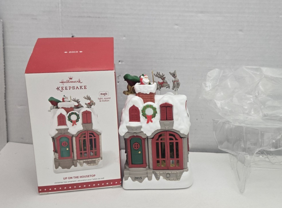 Hallmark Up On The Housetop Ornament Magic Lights Sound 2015