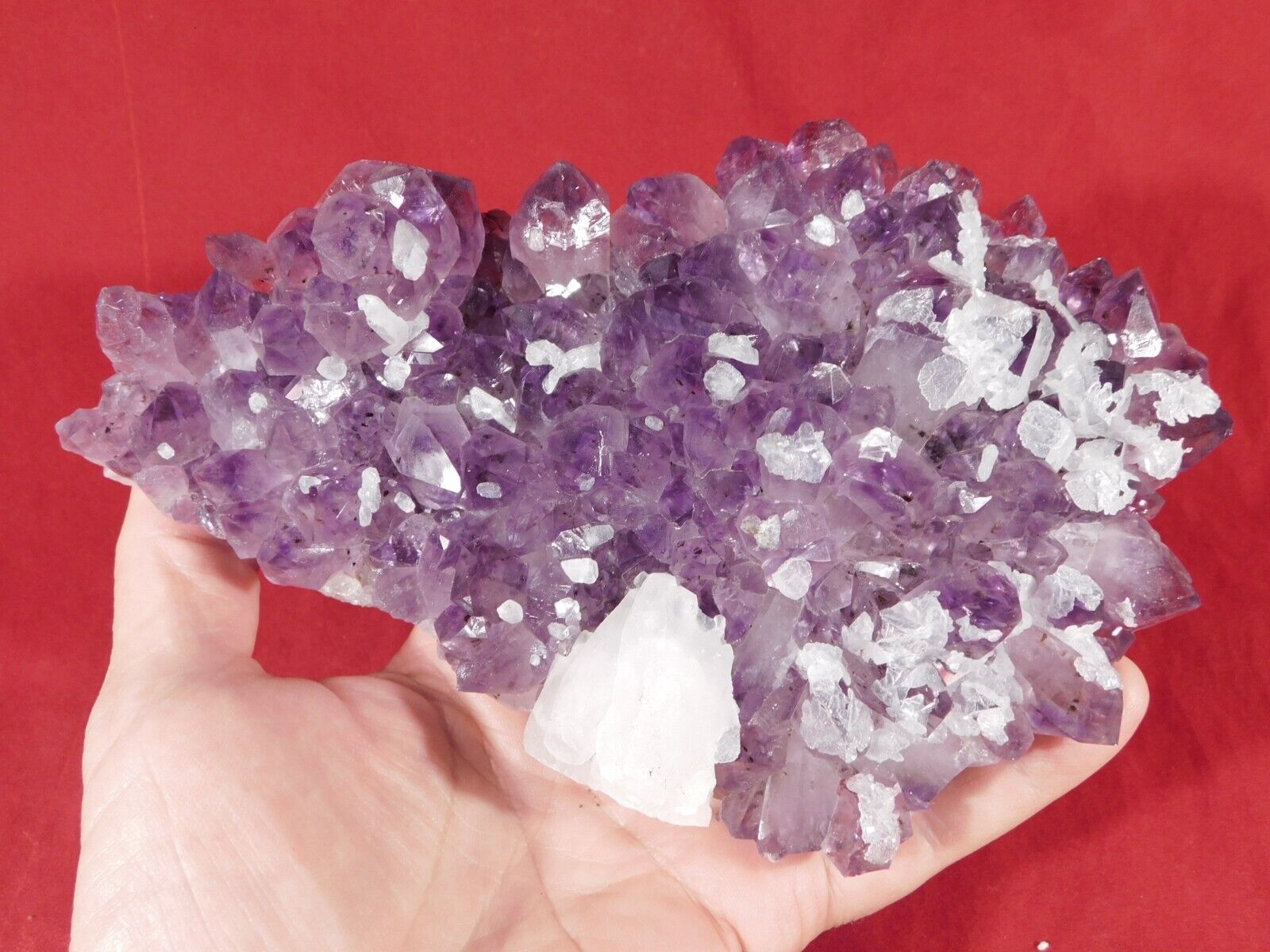 Big AMETHYST Crystal Cluster With Contrasting Calcite Crystals Brazil 891gr