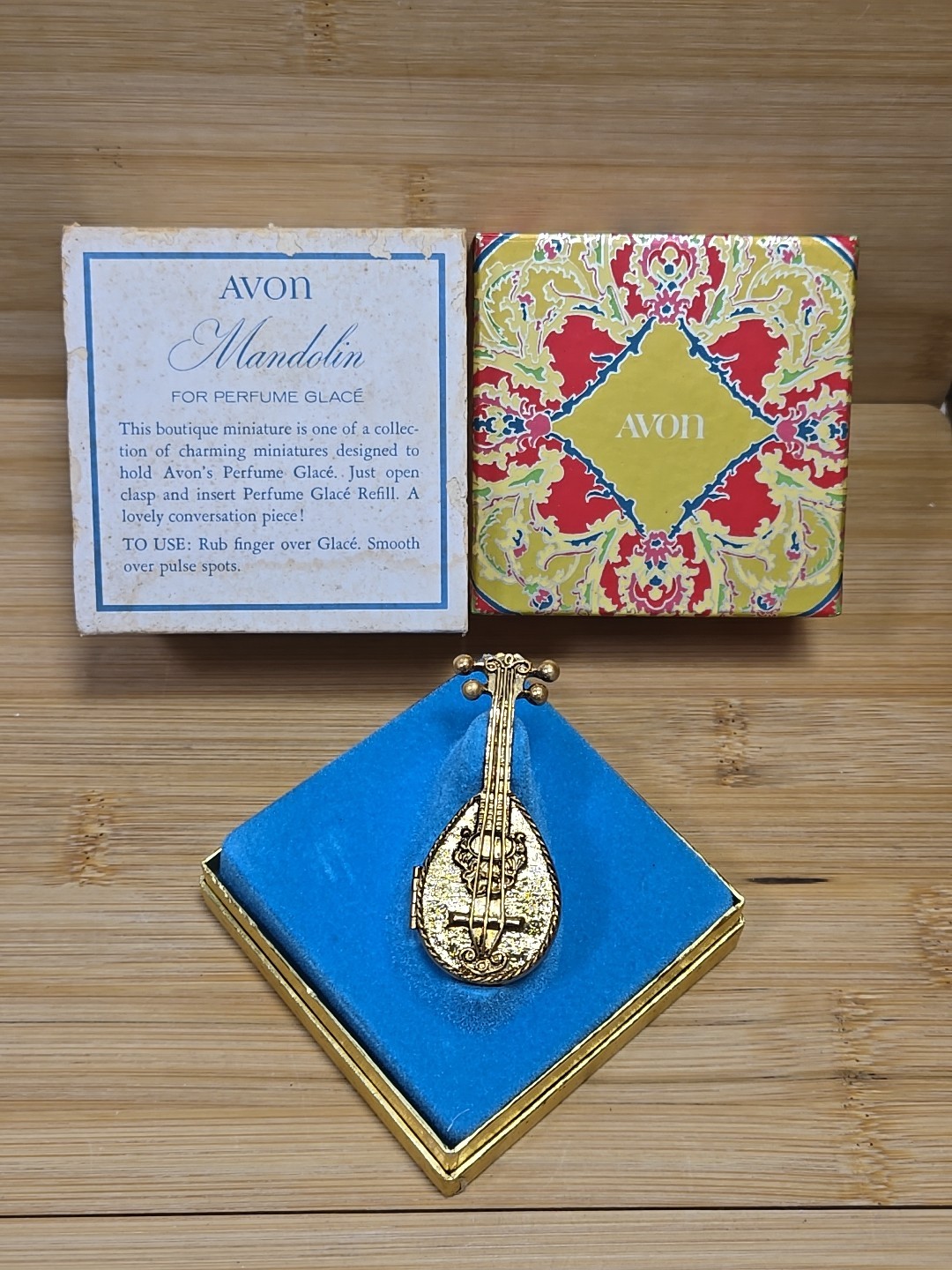 Vintage AVON ~ Mandolin ~ Table Top Jewelry For Perfume Glacé ~ Solid Perfume