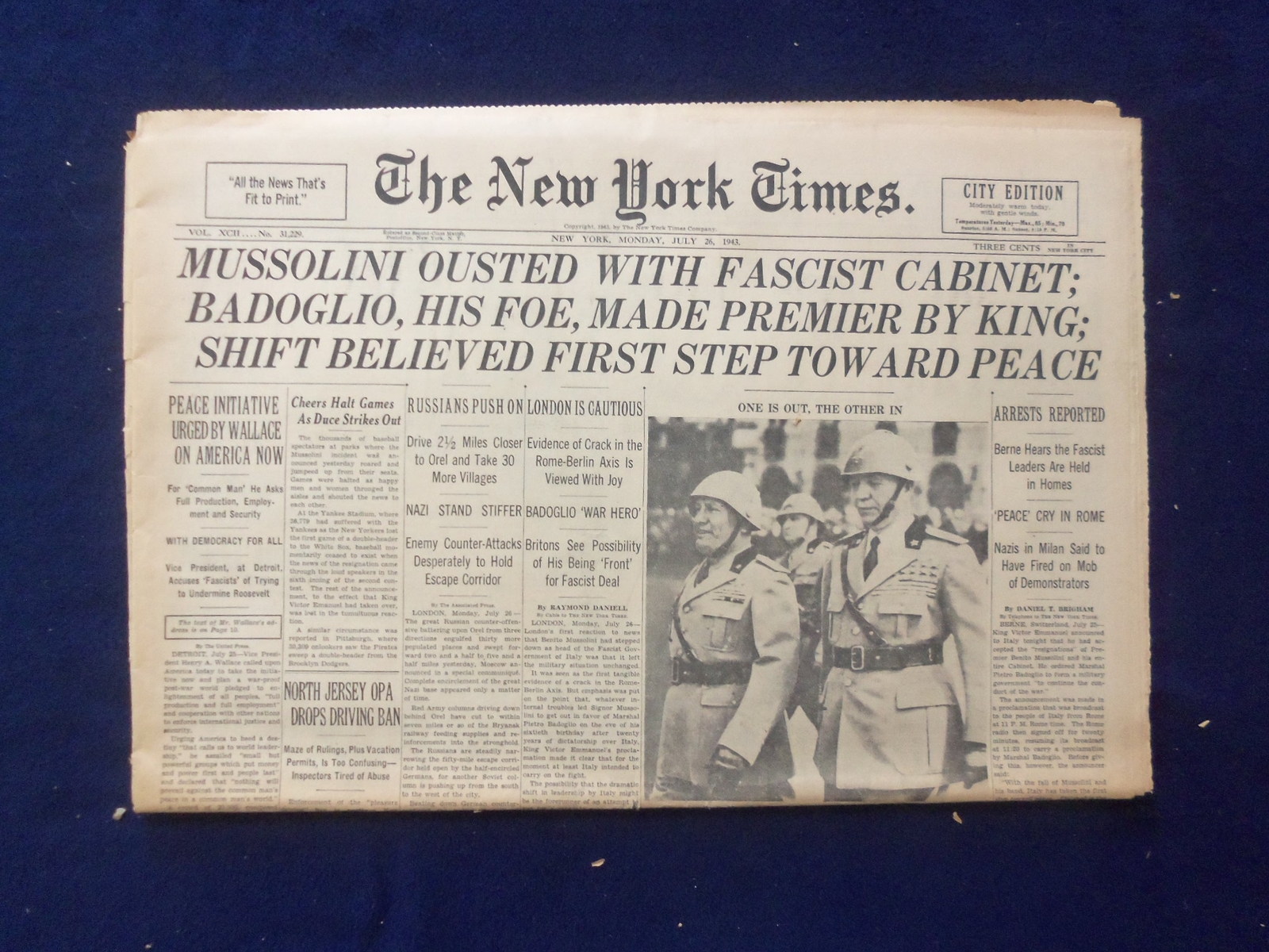 1943 JULY 26 NEW YORK TIMES - MUSSOLINI OUSTED WITH FASCIST CABINET - NP 6470