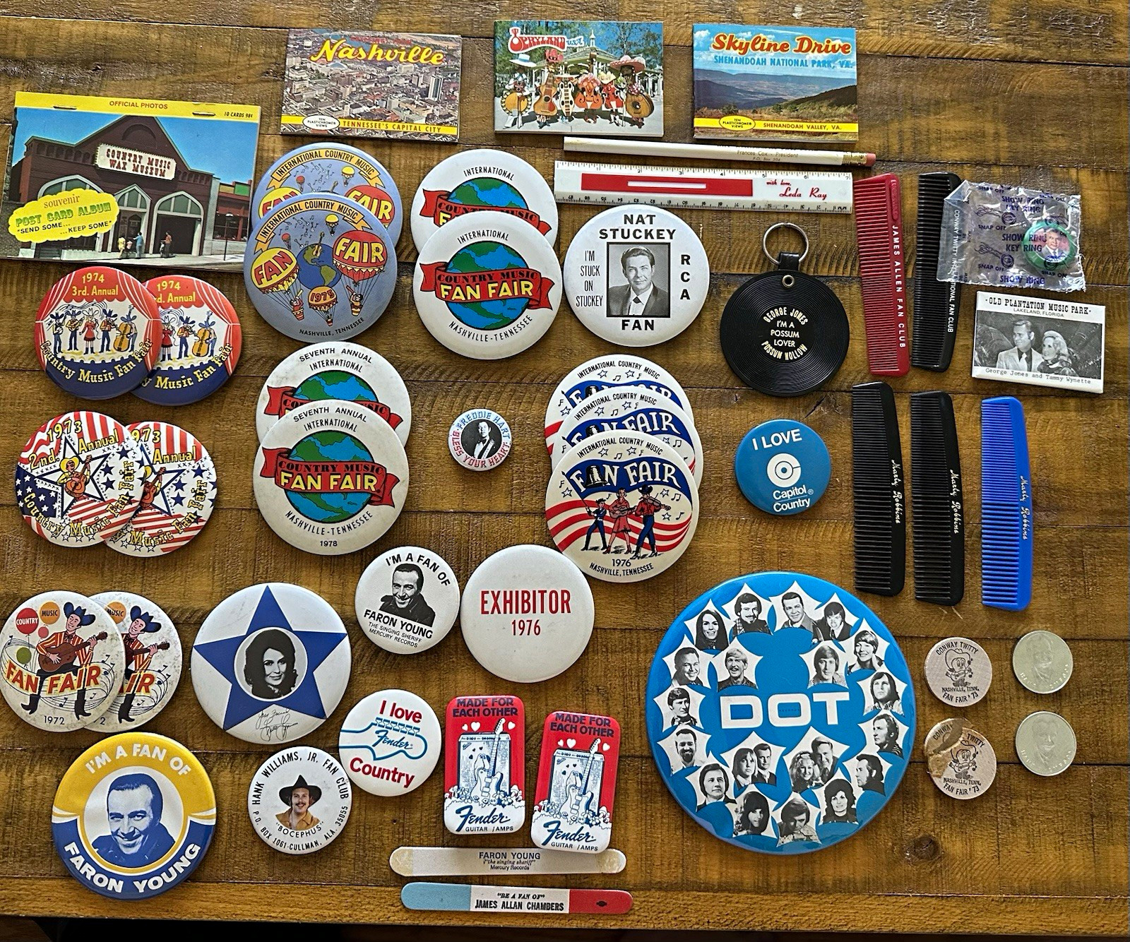 Vintage Pins Button Lot Nashville Country Music Fair DOT Records 