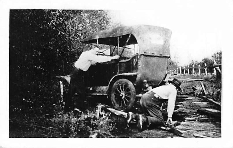 Postcard: RPPC Unknown Men Working on Old Car, 1920's B&W Photo Postcard: RPPC Unknown Men Working on Old Car, 1920's B&W Photo