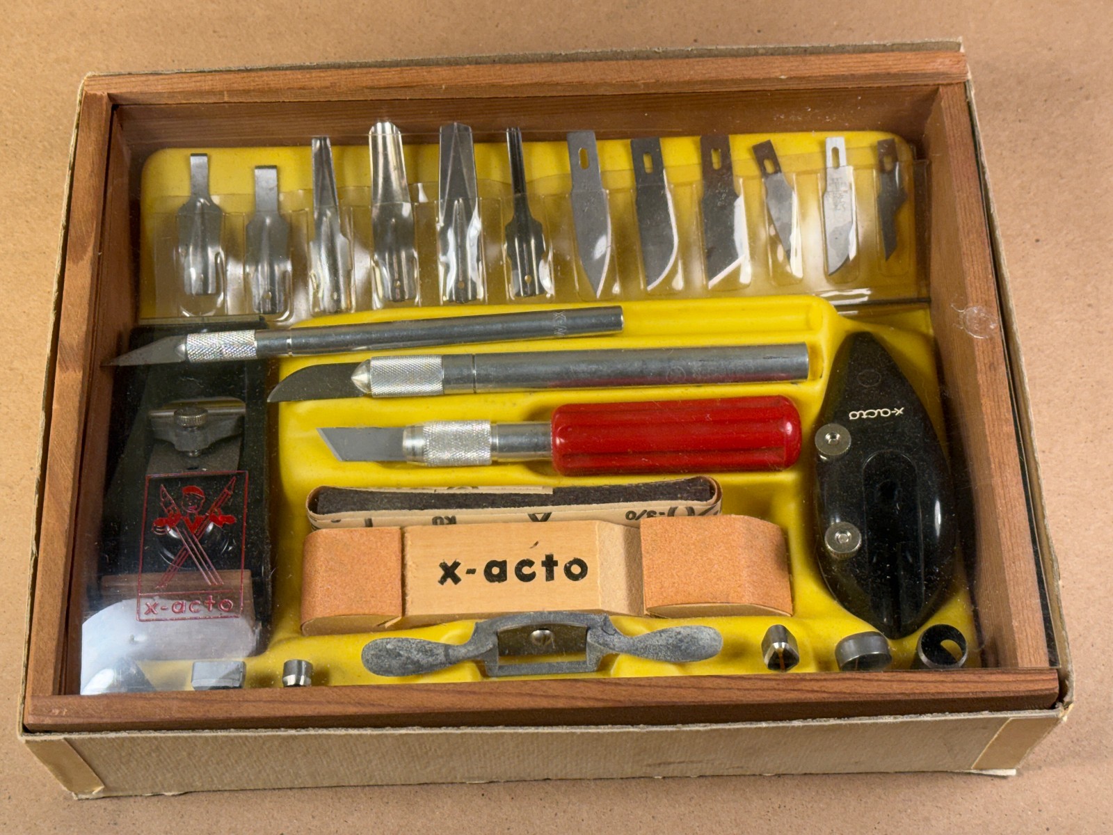 GREAT - VINTAGE NOS -  X-ACTO KNIFE & TOOL SET No. 84 - UNUSED - in Wood Tray