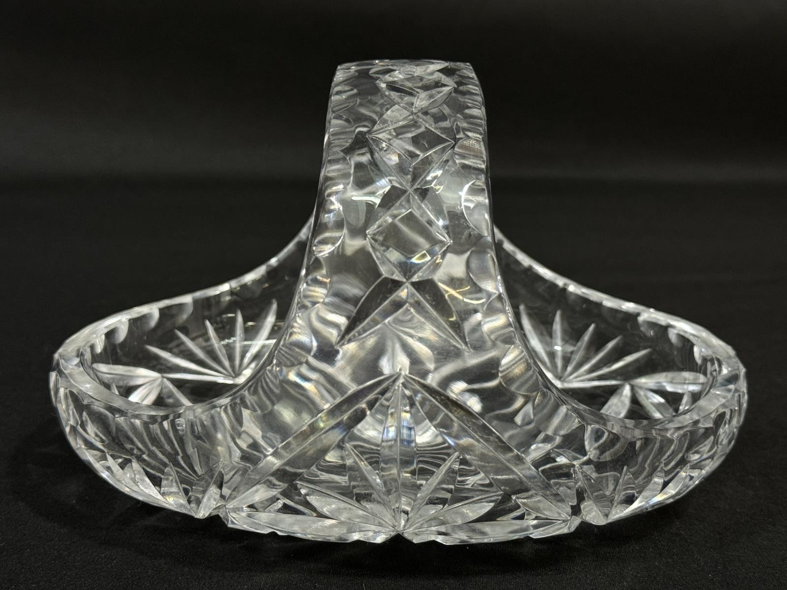 Vintage Crystal Basket with Criss Cross Star Pattern 6.25\