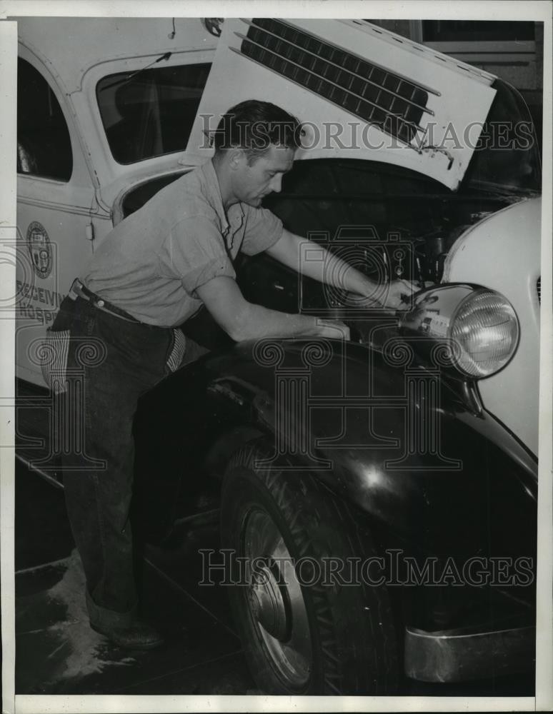 1939 Press Photo Midget race driver Bib Swanson jailed in LA for speeding 1939 Press Photo Midget race driver Bib Swanson jailed in LA for speeding