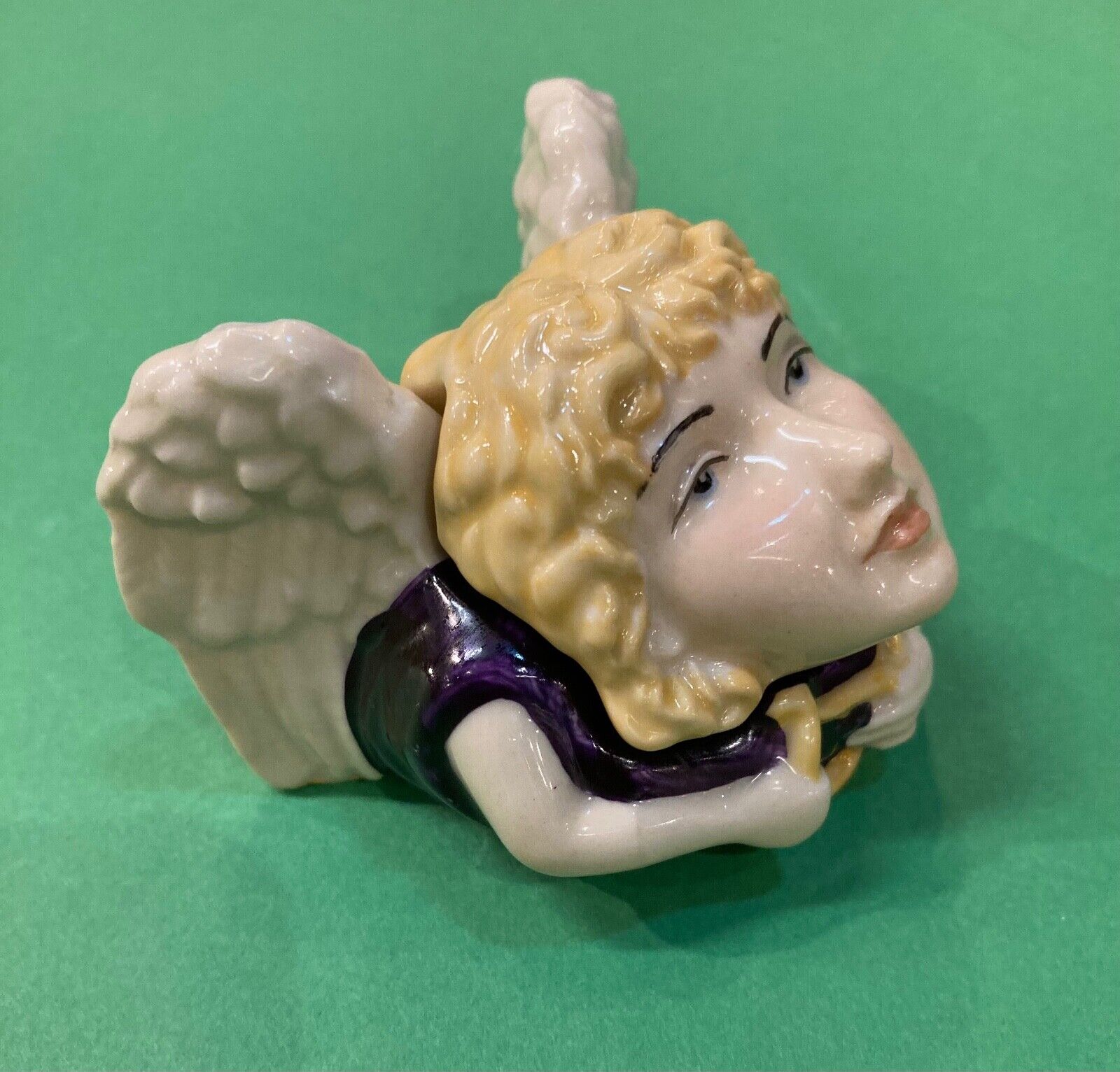 Kevin Francis Face Pots- The Christmas Angel, 2001 Purple Guild Ltd. Ed of 43