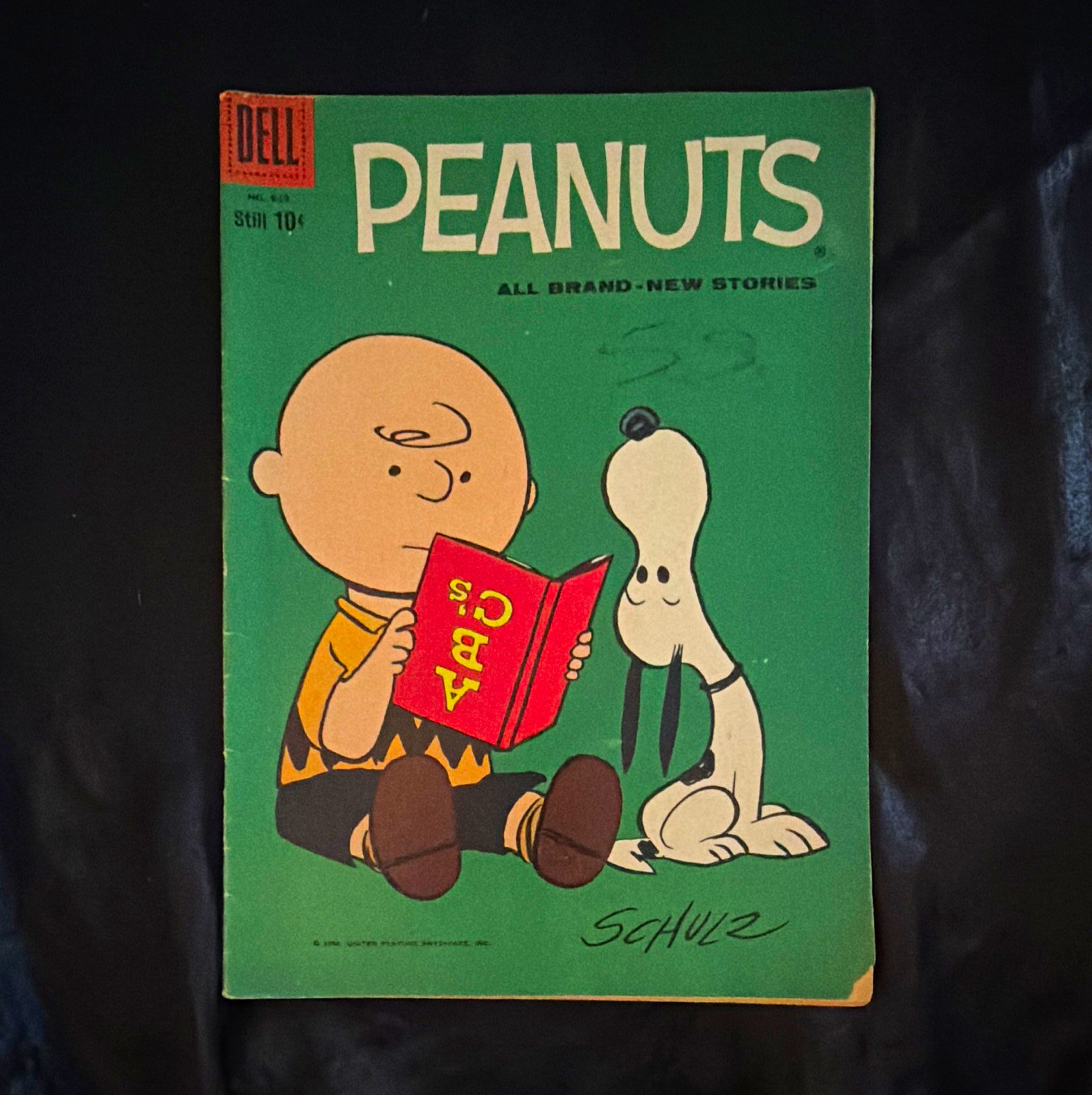 Dell Peanuts #969 Comic Book Charlie Brown Snoopy by Charles M. Schulz Dell Peanuts #969 Comic Book Charlie Brown Snoopy by Charles M. Schulz