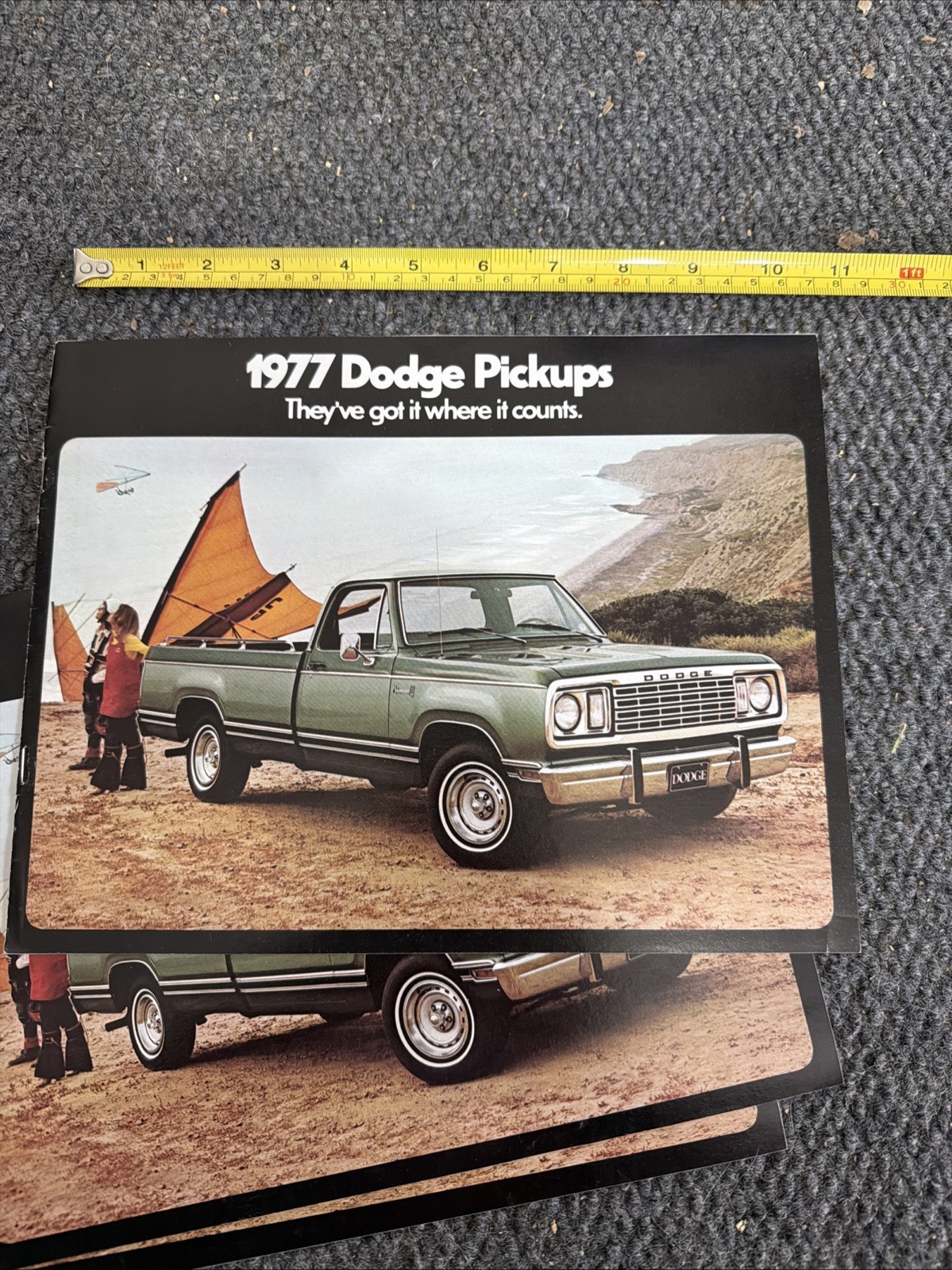 Original 1977 Dodge Pickup Truck Sales Brochure Catalog D100 D150 D200 D300 NOS