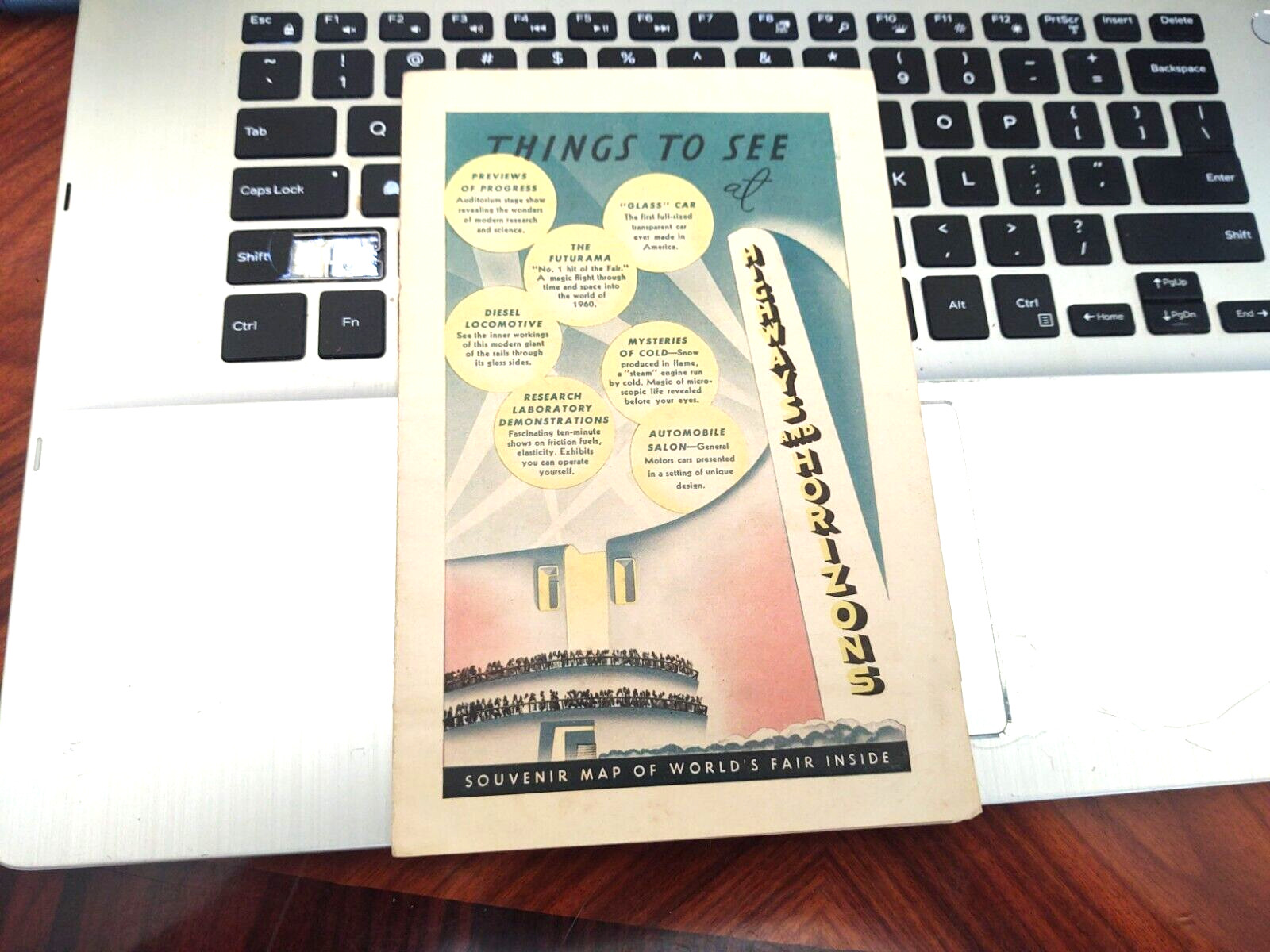 Vintage 1939-40 NY Worlds Fair Advertising Brochure & MAP - GENERAL MOTORS