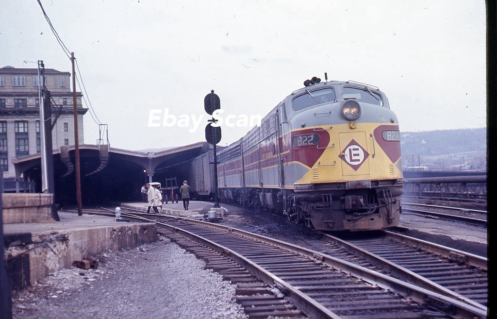 12 Original 35mm Slides EL Erie Lackawanna Railroad Trains 1960-73
