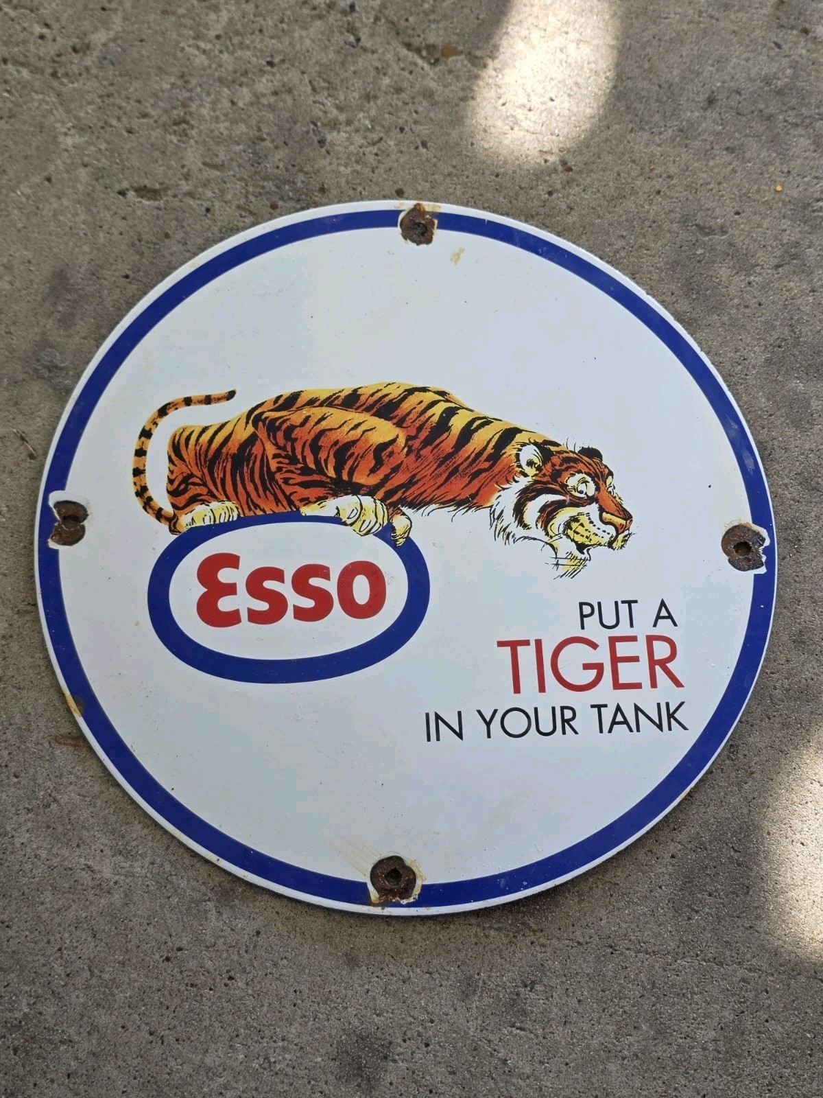 Vintage Esso Gasoline Porcelain - Tiger Gas Service Station Auto Tank 12\