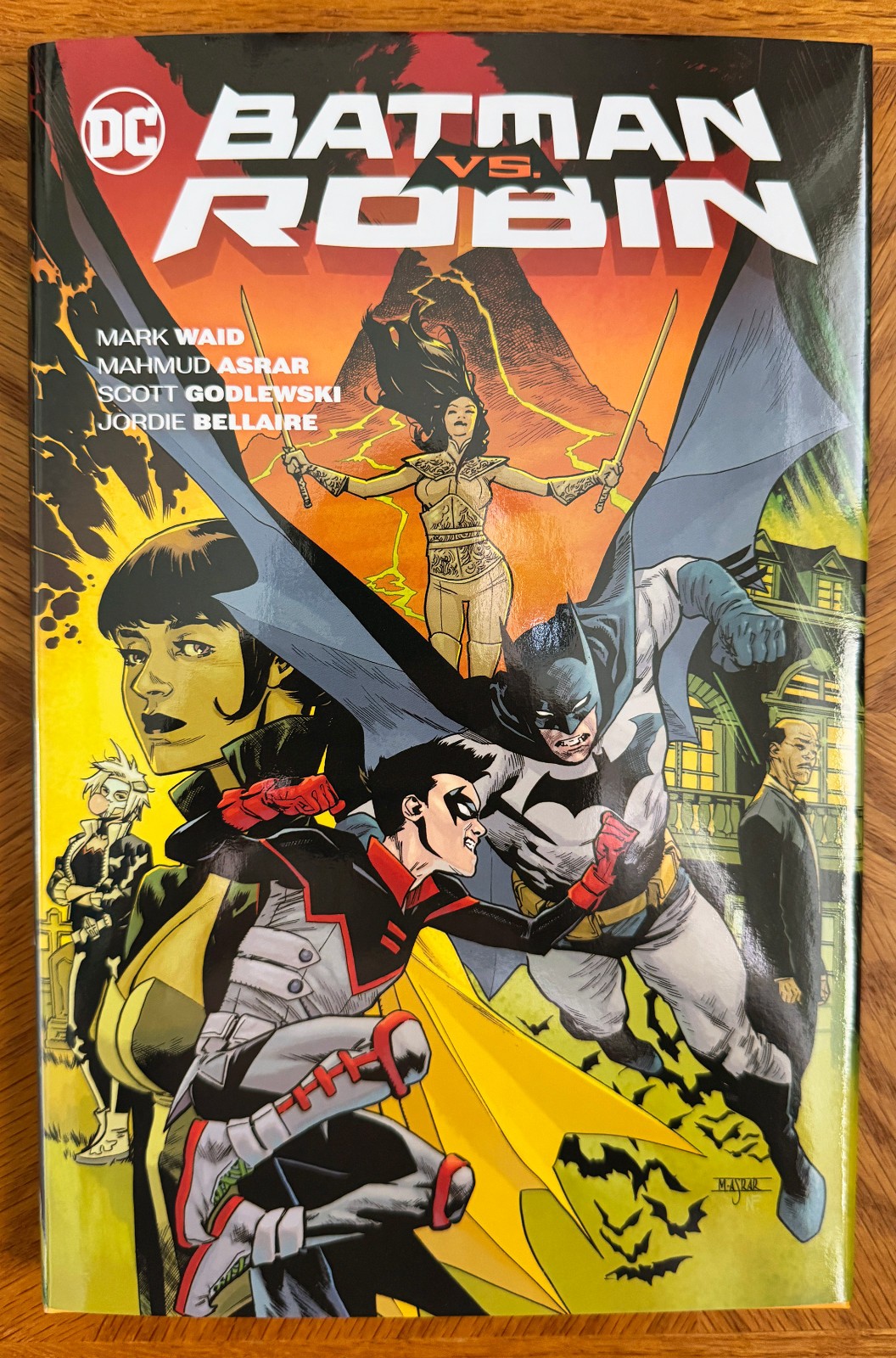 BATMAN VS ROBIN HC DC COMICS 2023 MARK WAID HARDCOVER DAMIAN WAYNE