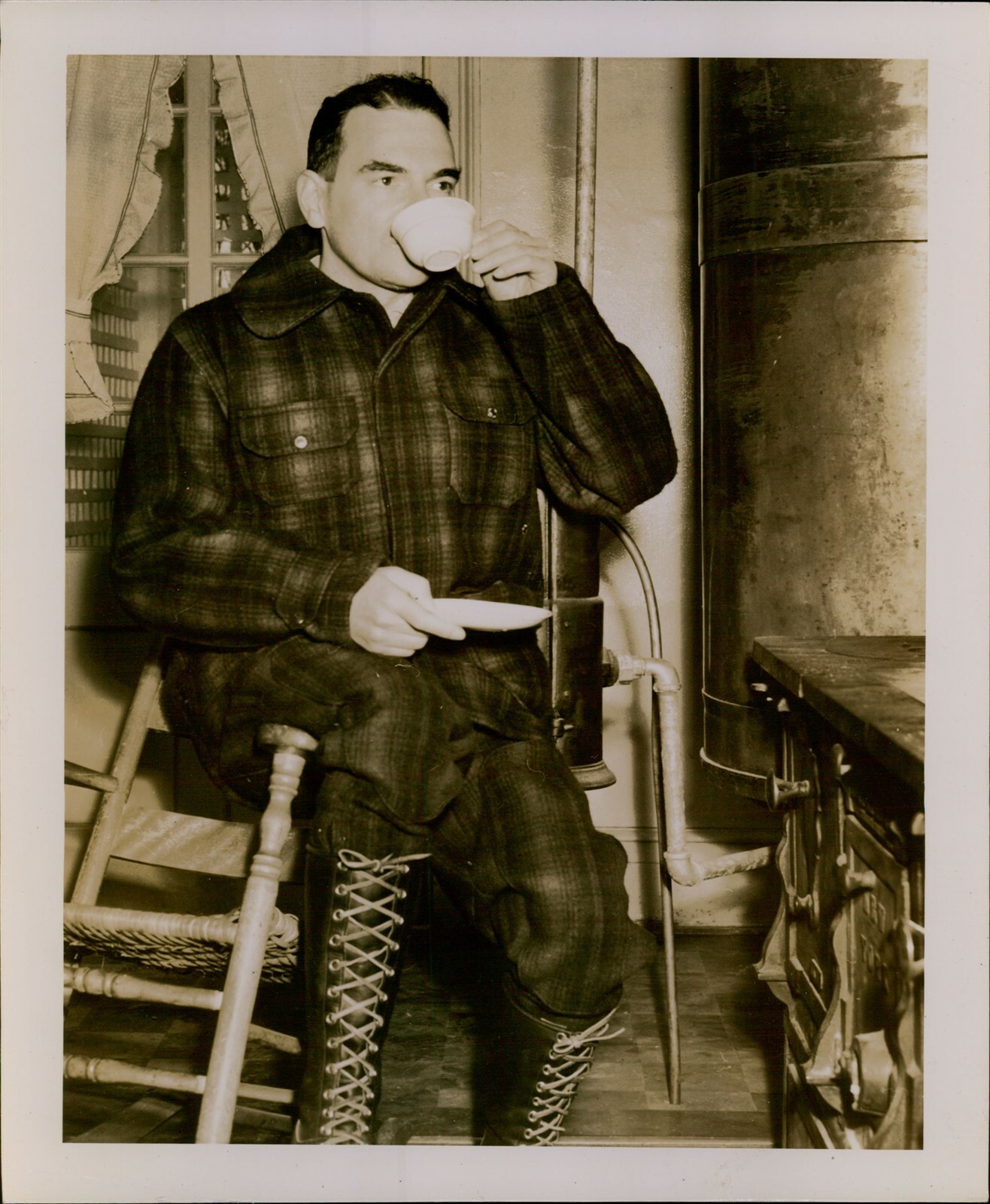 GA38 Original Photo KENDALL BELLAMORE Rugged Man in Cabin Drinks Tea by Stove GA38 Original Photo KENDALL BELLAMORE Rugged Man in Cabin Drinks Tea by Stove