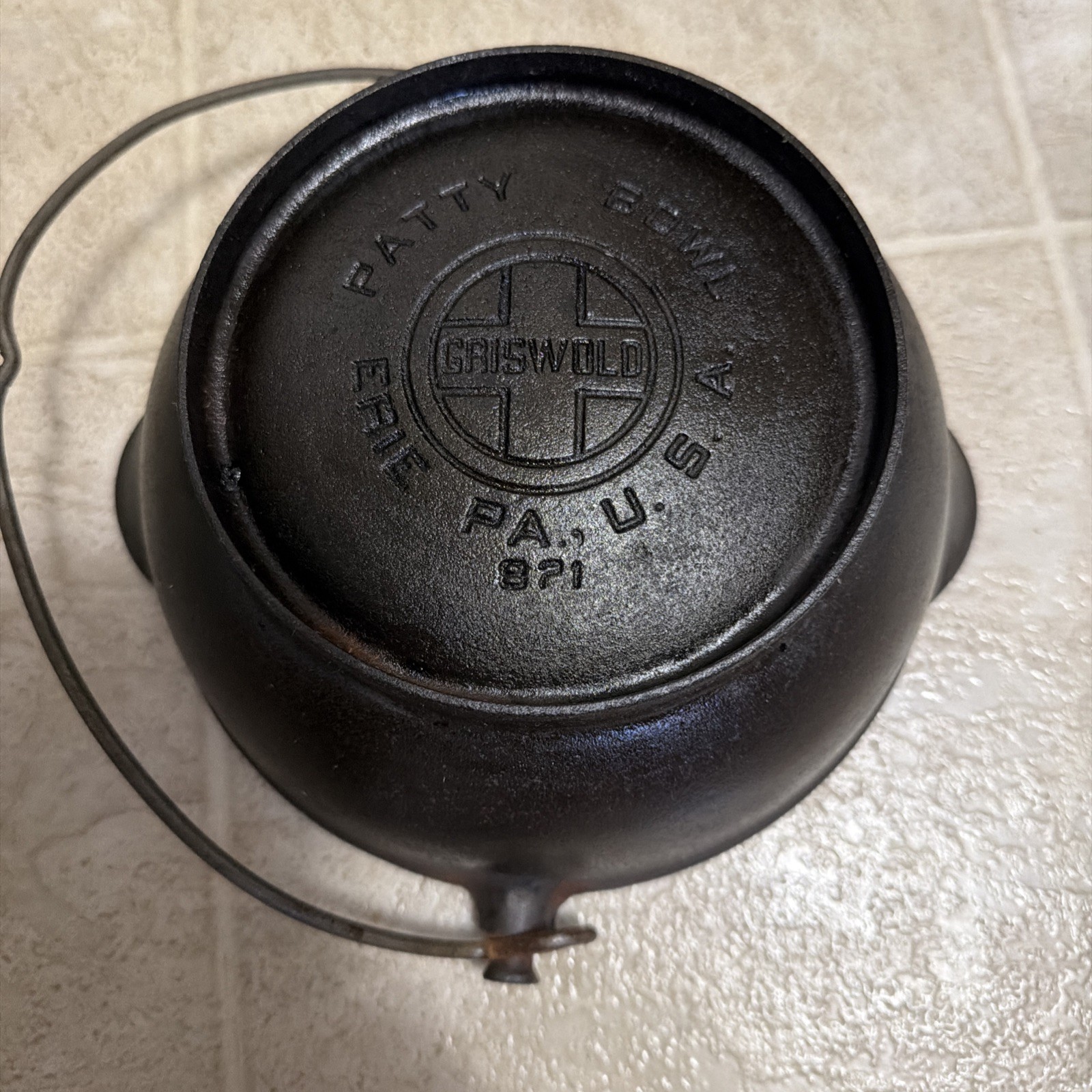 Vintage Griswold Cast Iron Patty Bowl Large Block Logo & Wire Bail Handle PN 871