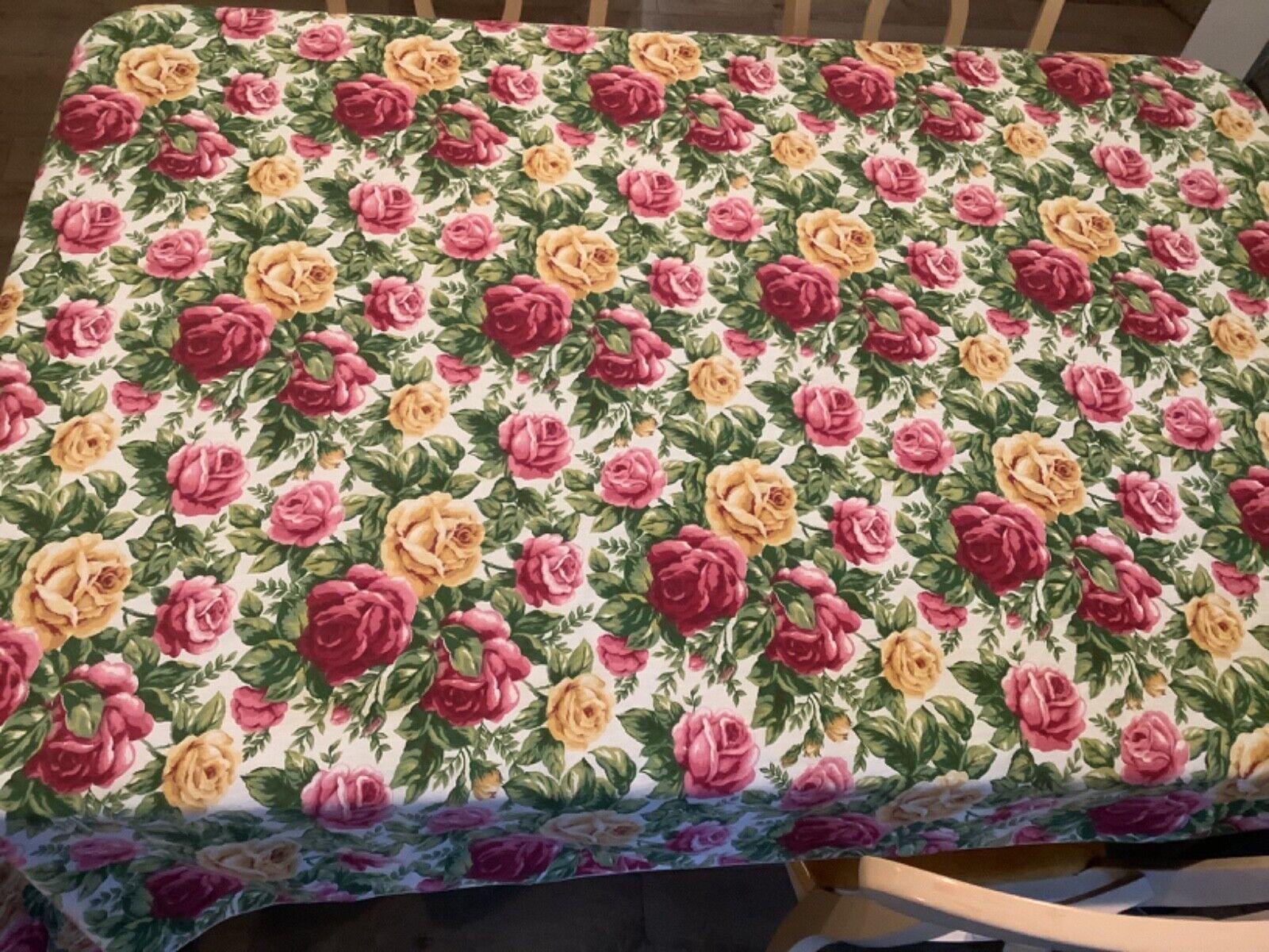 Royal Albert Old Country Roses Table Cloth 60x100