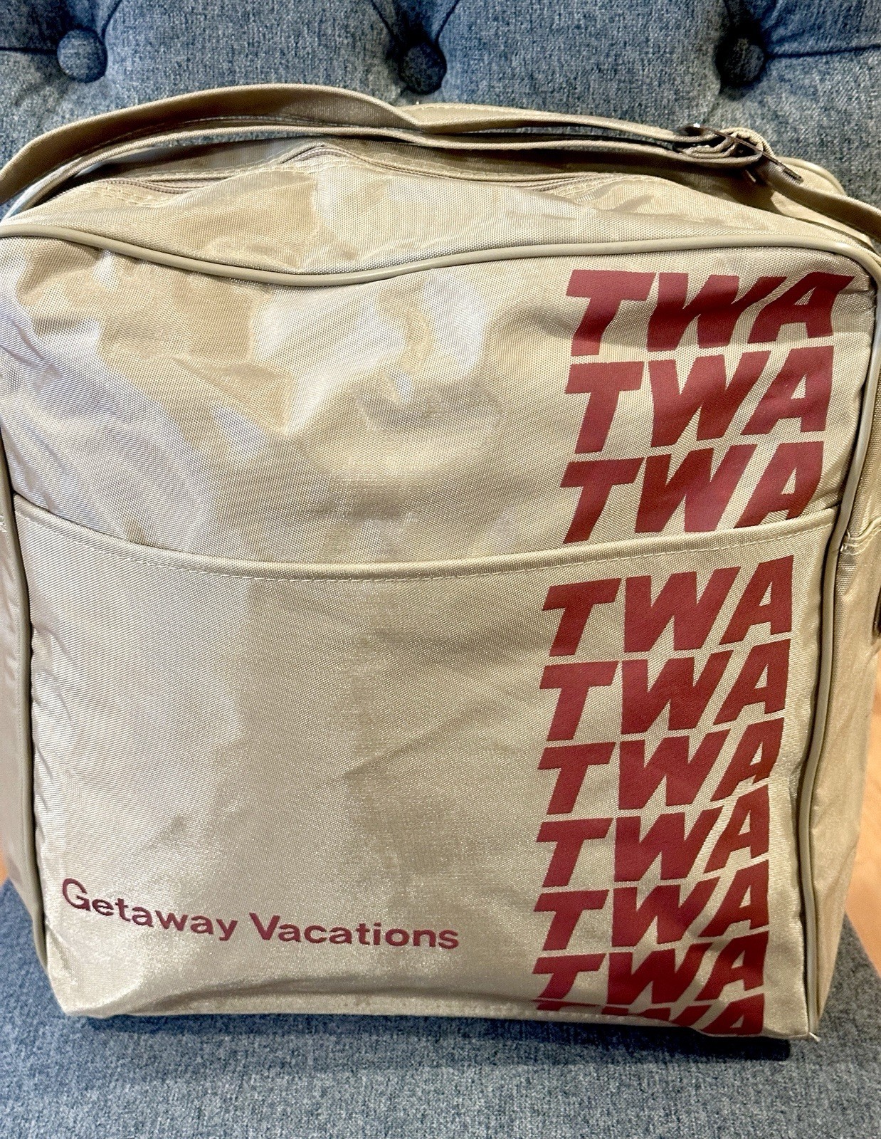 Vtg TWA Getaway Vacations Flight Bag Airline Travel Tote Gold Beige NEW Unused