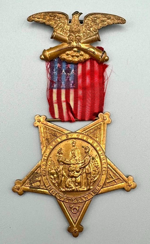 Civil War Veterans\' GAR Grand Army Of The Republic Service Medal NUMBERED ON RIM