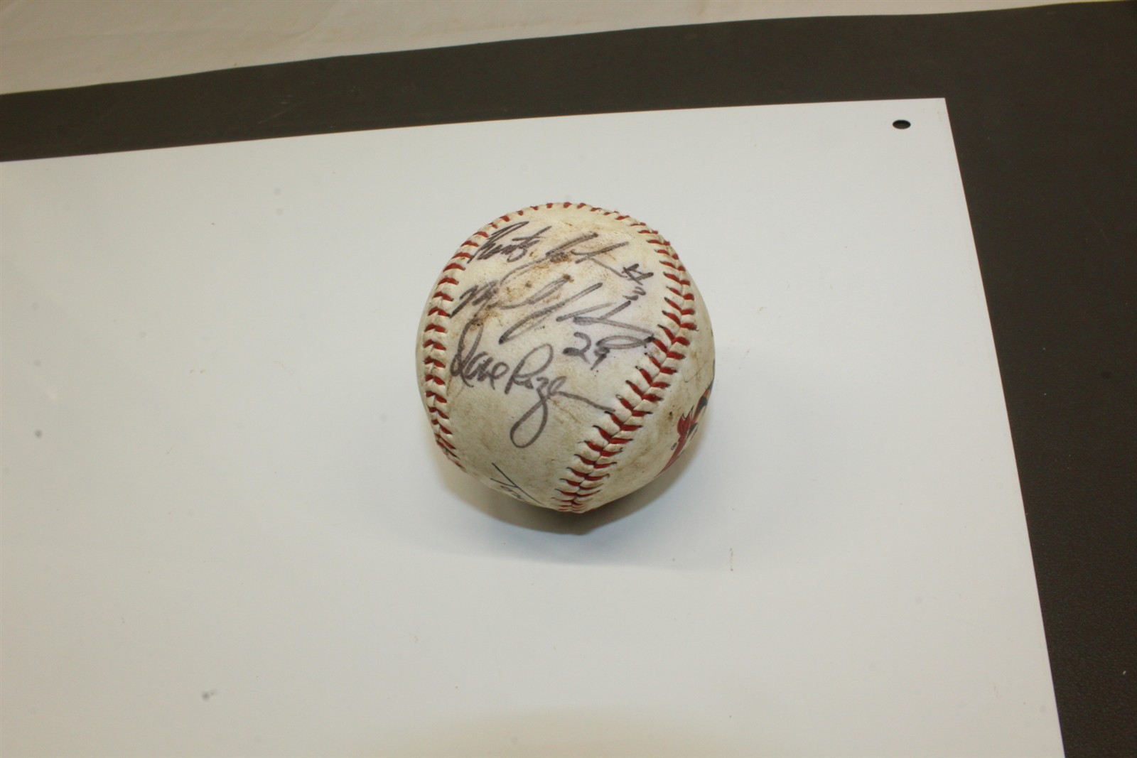 Vintage Baseball Tony The Tiger Logos Collectible Ball With 6 Signatures