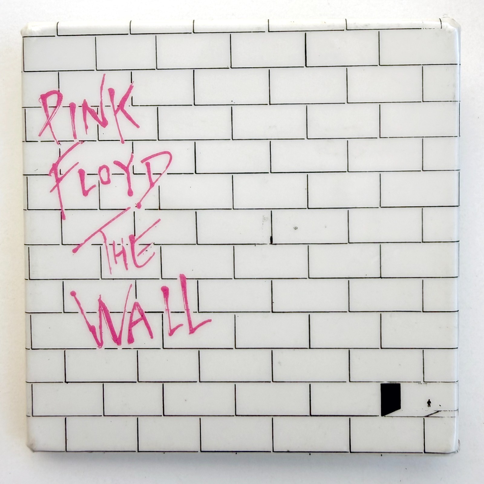 Vintage 1979 PINK FLOYD The Wall button 2-1/8\