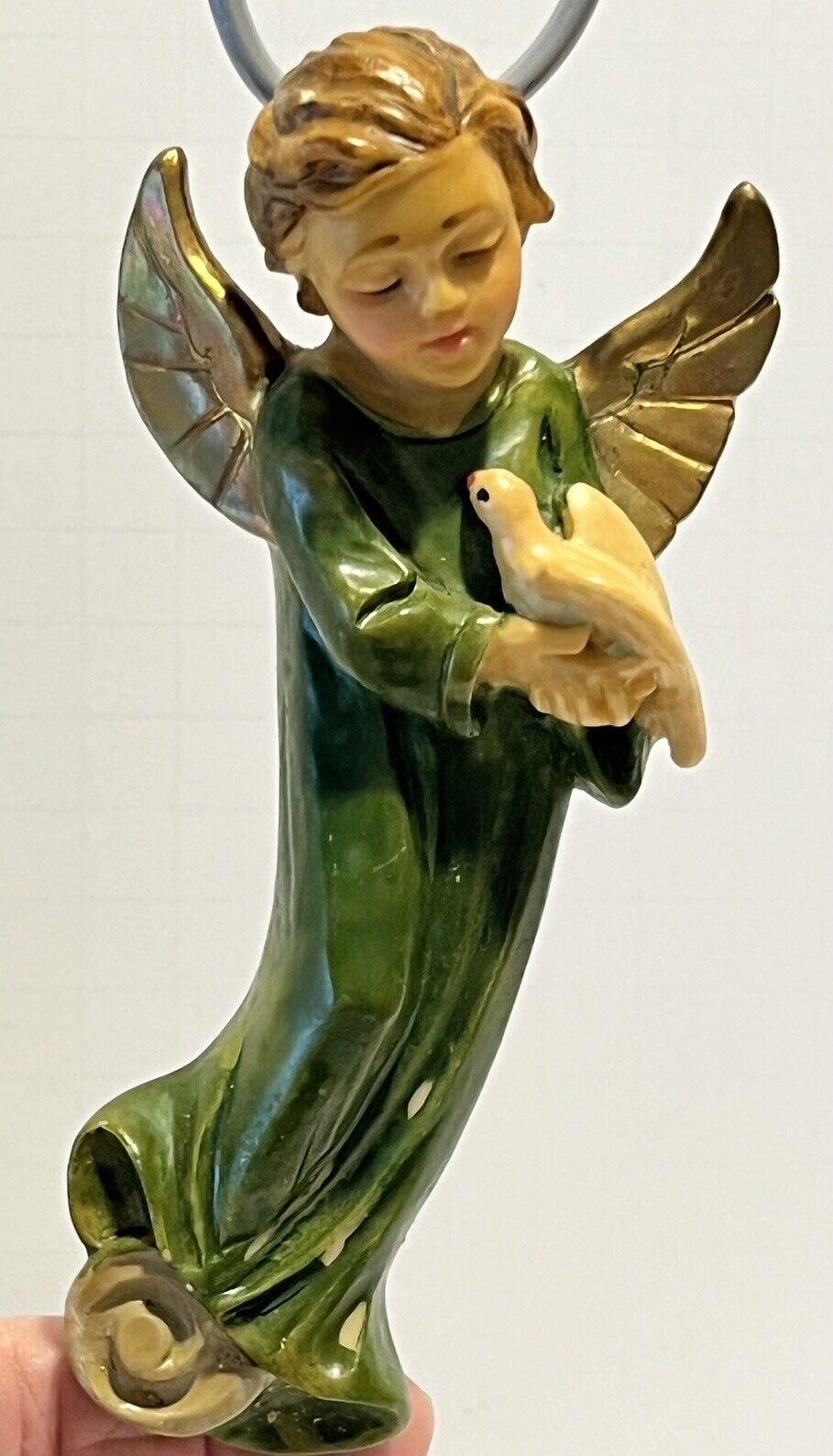 Beautiful Angel With Gold Wings Holding A Dove Made In Italy, 5 Inches Tall