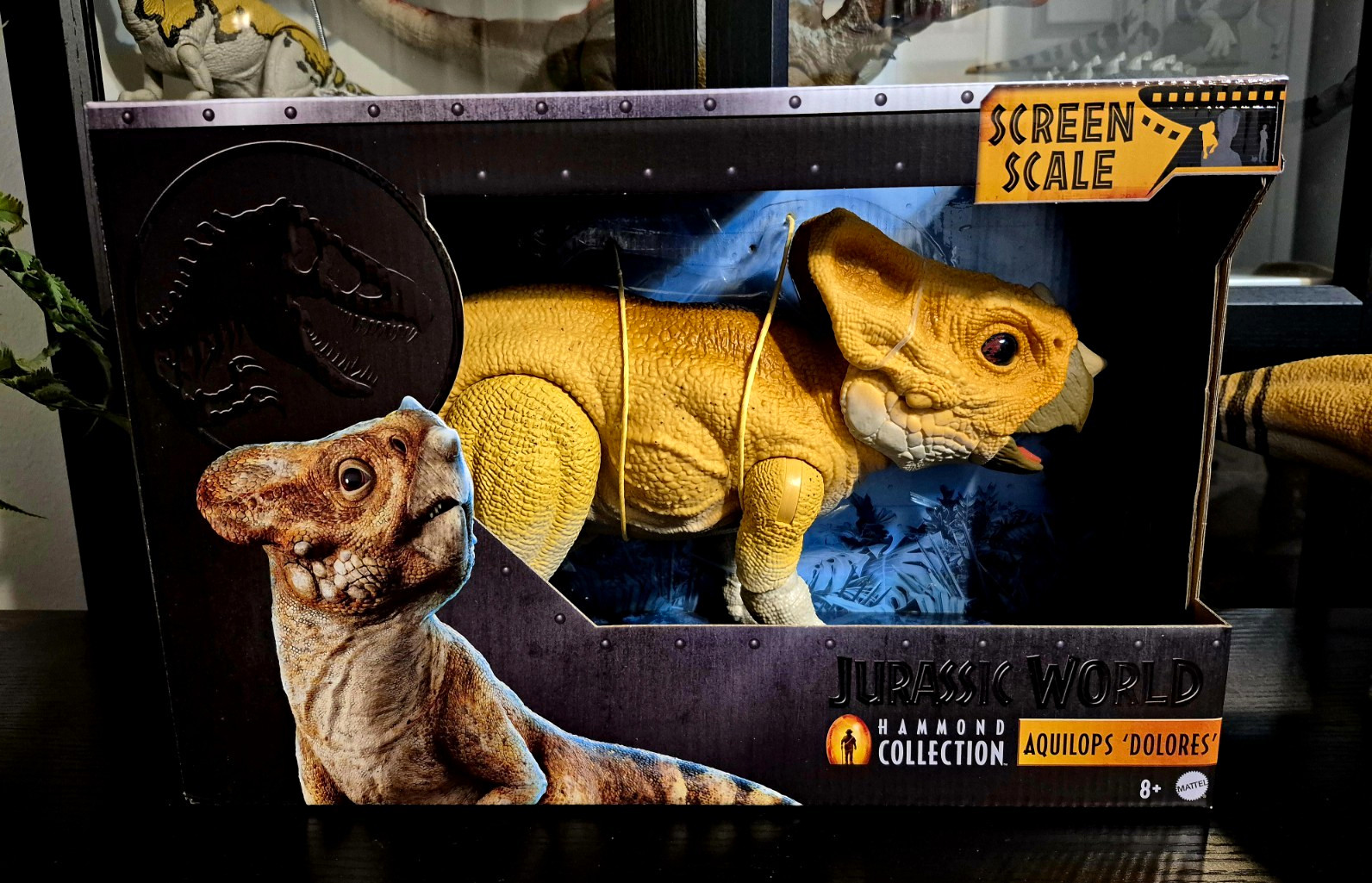 Mattel Jurassic World Hammond Collection Aquillops \