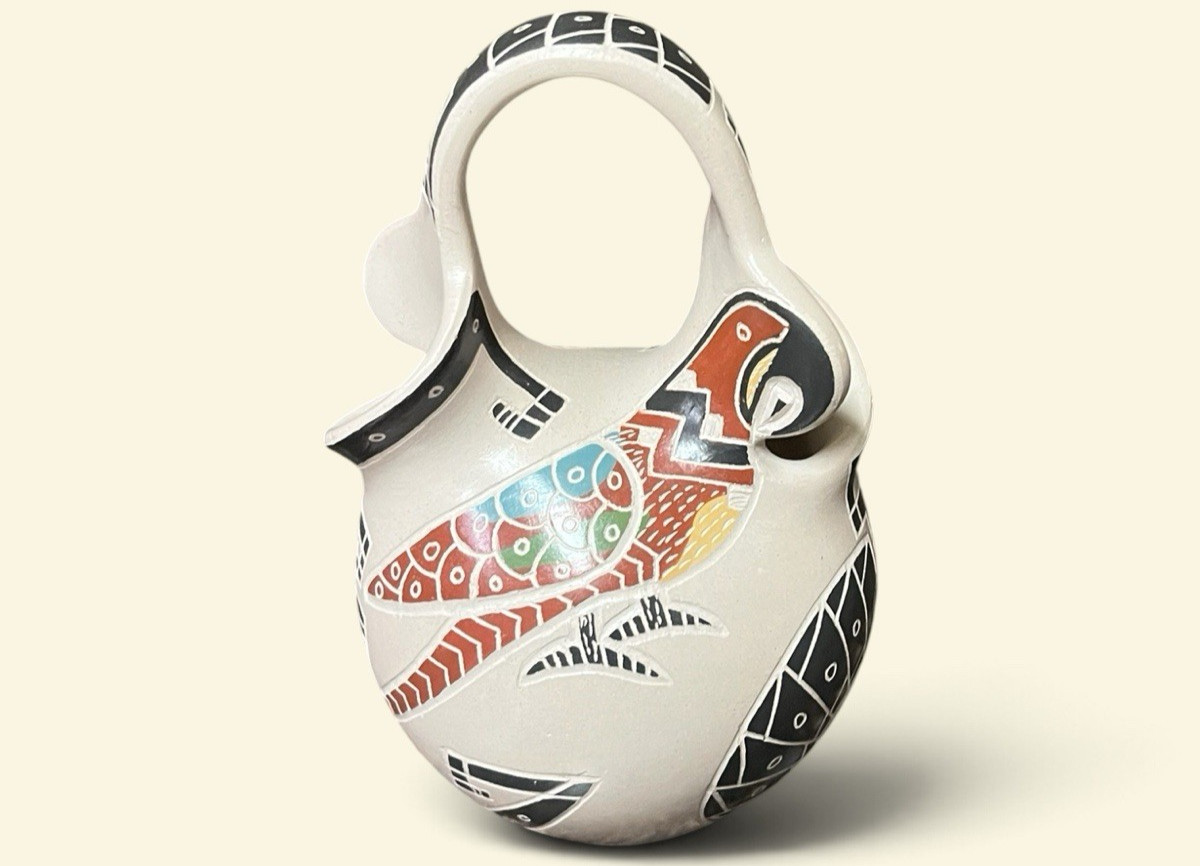 Mata Ortiz Pottery Vidal Corona Wedding Vase McCaw Bird Parrott Ceremonial Clay Mata Ortiz Pottery Vidal Corona Wedding Vase McCaw Bird Parrott Ceremonial Clay
