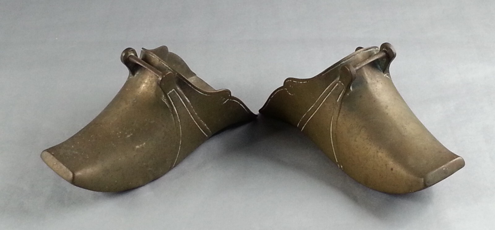 2pc Pair Vintage Brass Spanish Conquistador Horse Saddle Stirrups Battle Shoes