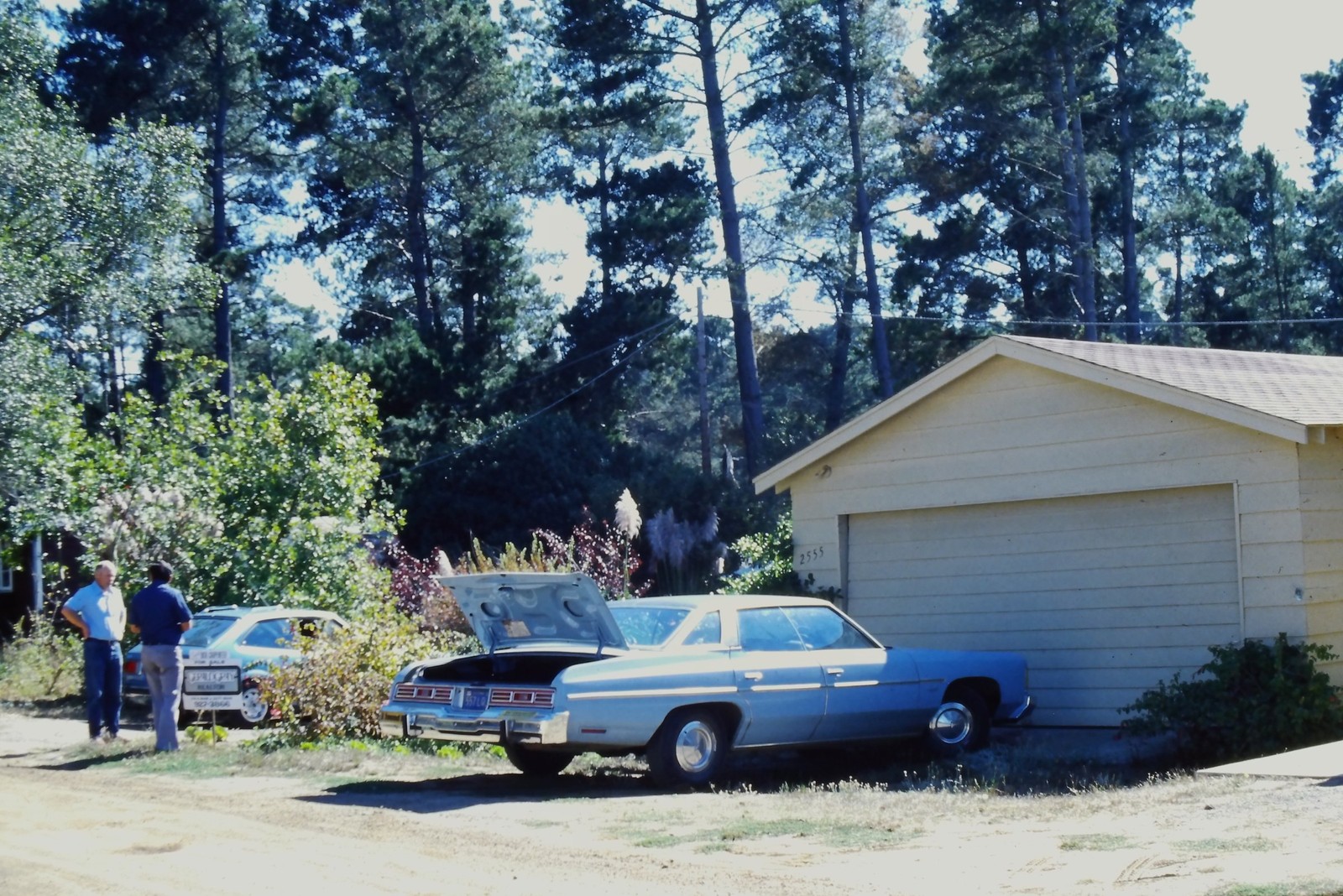 1978 Ektachrome 35mm Slide, Cambria California, Chevrolet Impala Kodak House 1978 Ektachrome 35mm Slide, Cambria California, Chevrolet Impala Kodak House