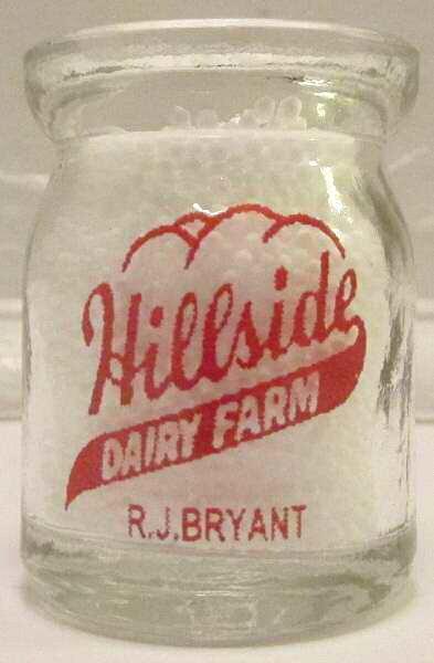Super Nice Hillside Dairy Farm 1/2 oz. Creamer Bottle