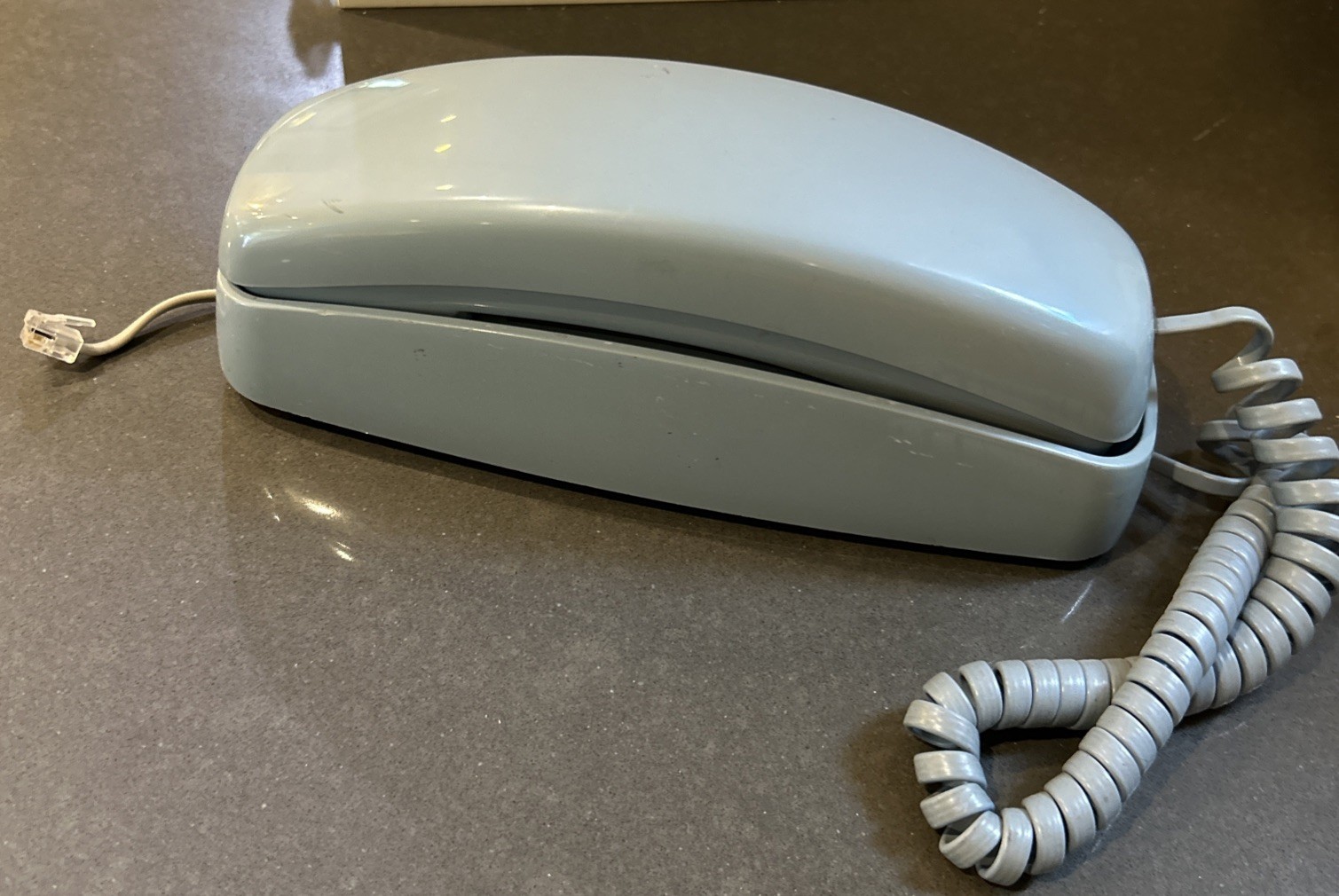 AT&T Trimline 210 Phone Push Button Vintage 1991 CS2001A Landline Light Blue