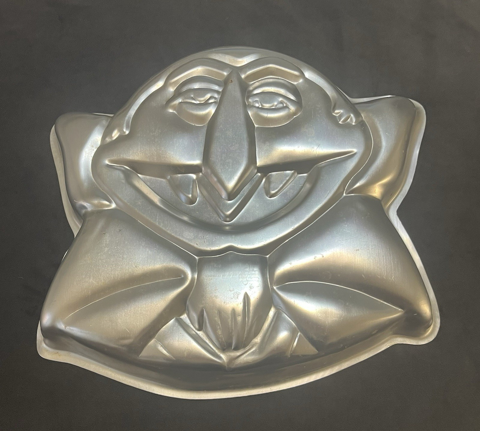 Vintage 1977 Wilton The Count Cake Pan Mold Sesame Street Muppets Bake Sheet MCM